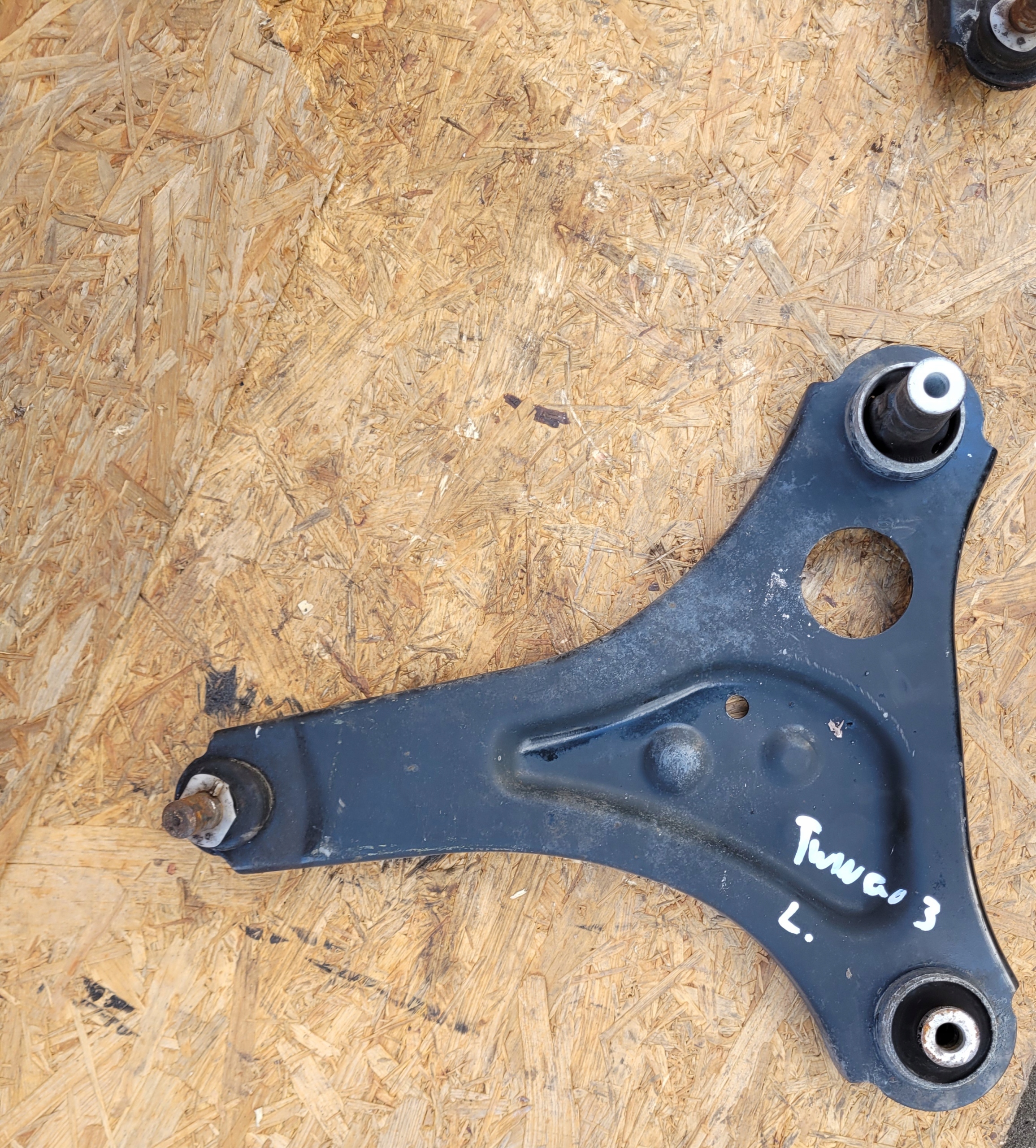 arm left RENAULT TWINGO III