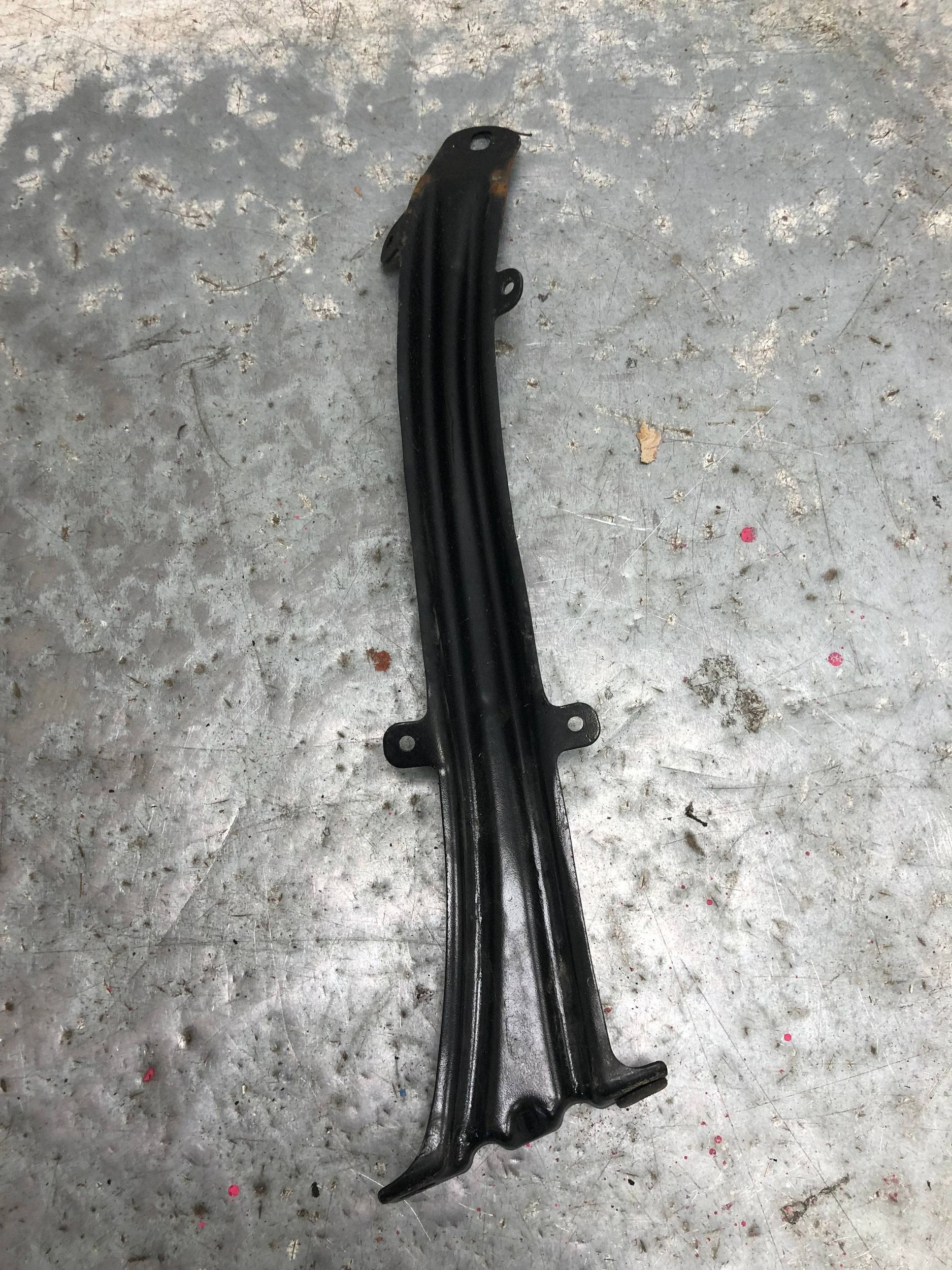 console holder left MERCEDES W212 A2128890125