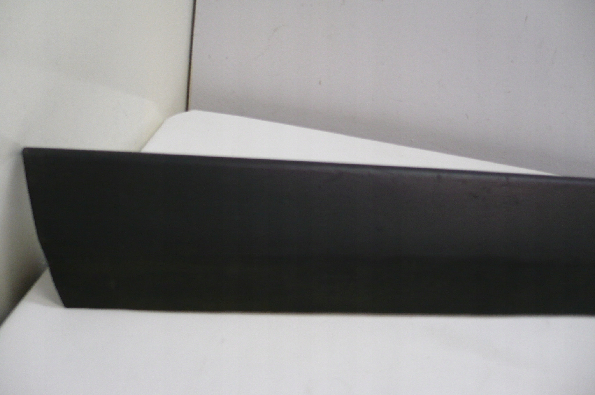 VW PASSAT B5 97- moulding door left front lower
