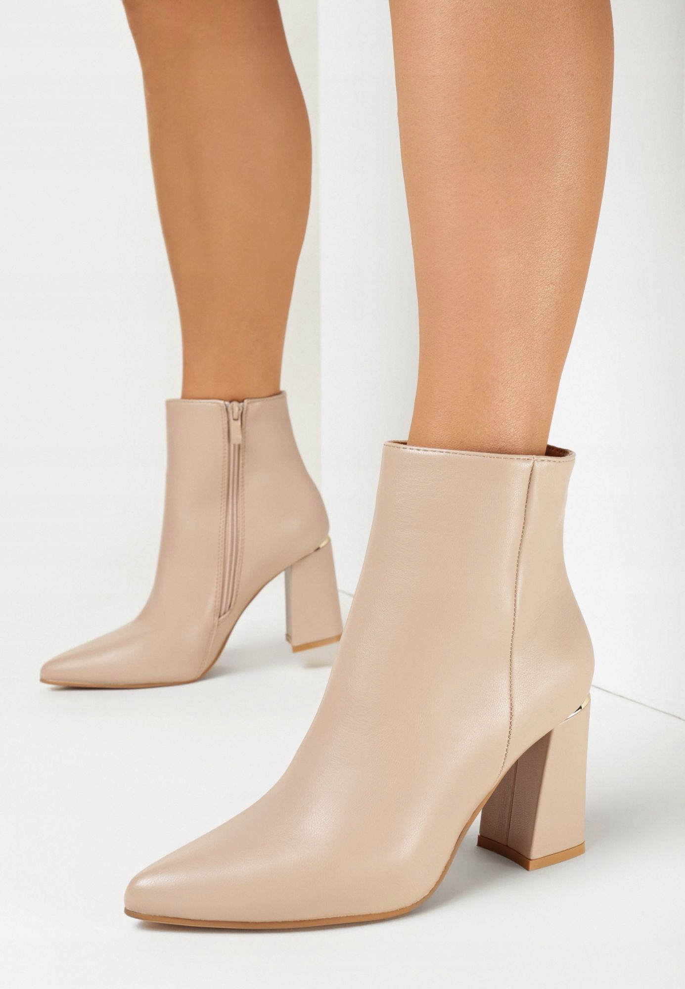 Born2Be Ciemnobeżowe Botki damskie 41 Ekoskóra