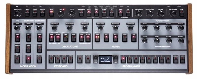 Sequential Oberheim OB-X8 Desktop – analogový stolní syntezátor