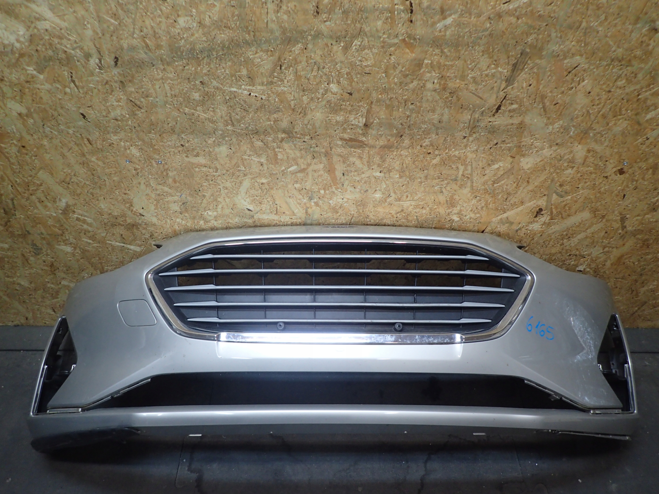 nárazník předek FORD FOCUS MK4