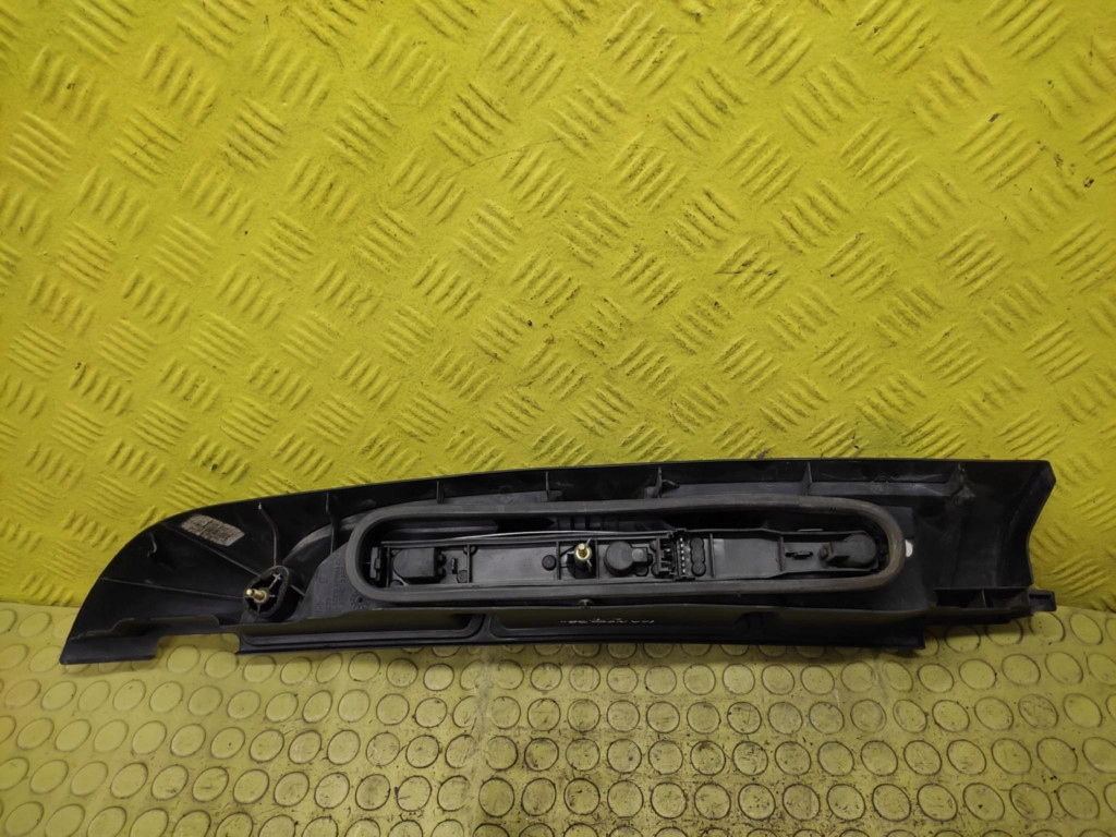 RENAULT KANGOO and light left rear part 7700308713