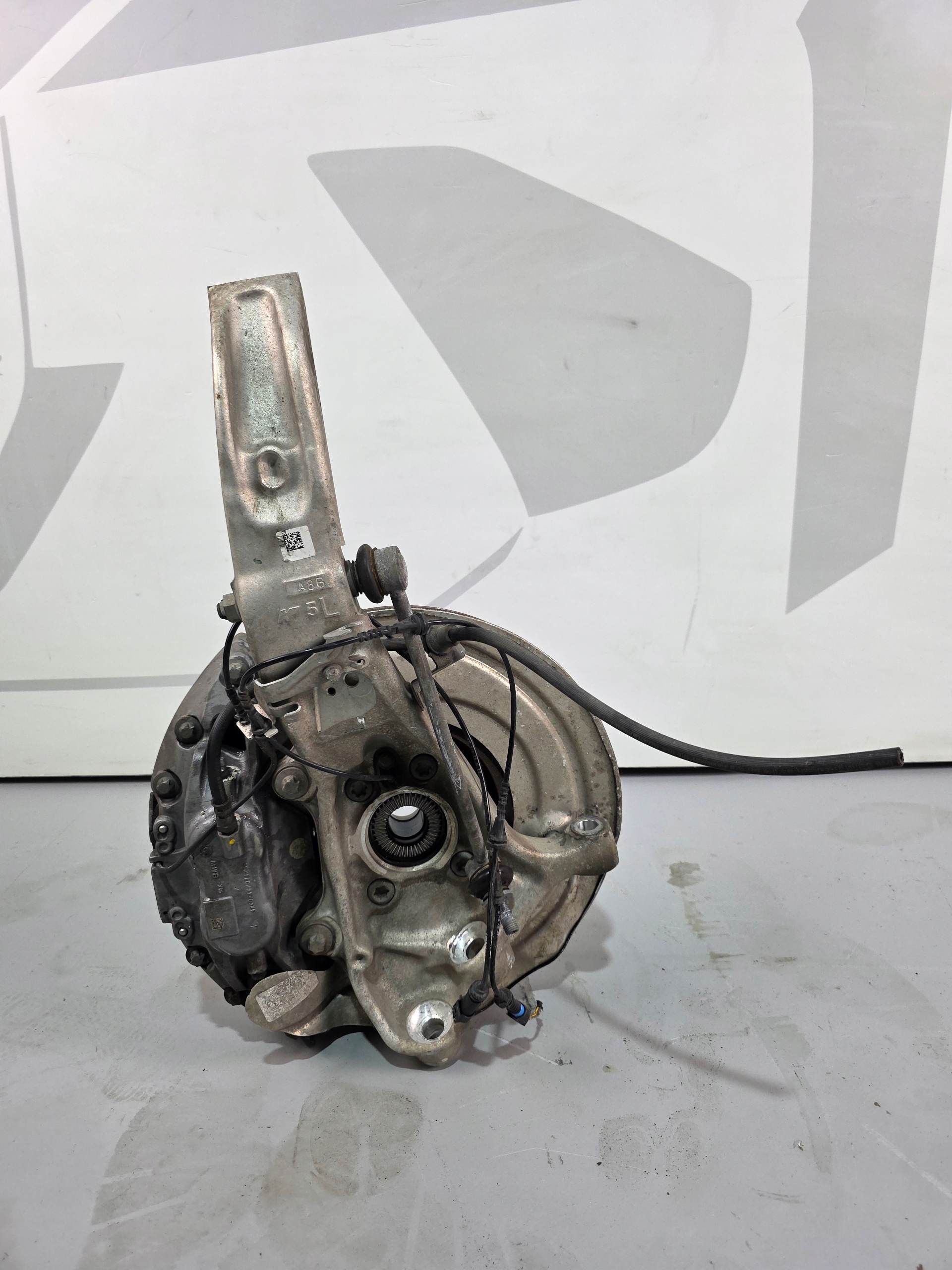 swing left front BMW G05 G06 G07 6876655