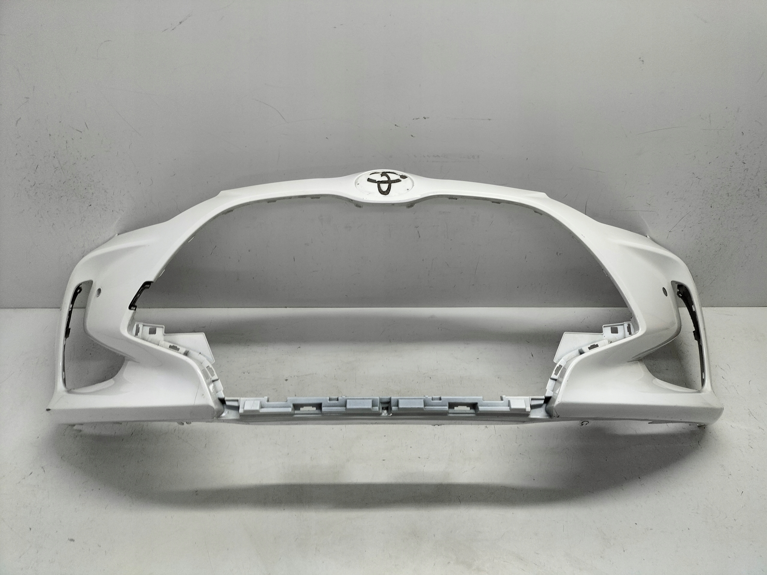 Frontstoßstange vorne TOYOTA YARIS 4 IV 20