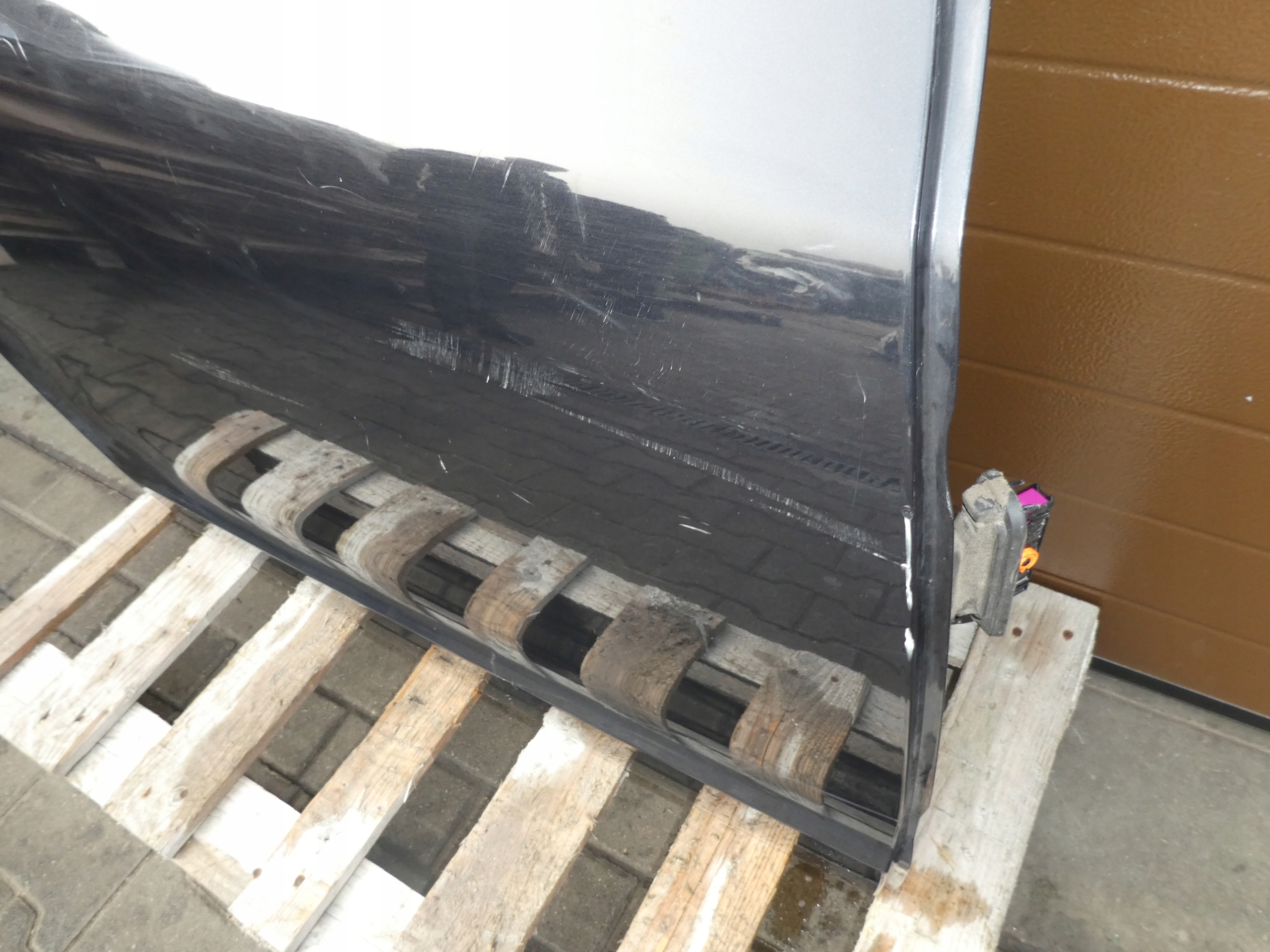 complete door right rear part SKODA SUPERB II black,