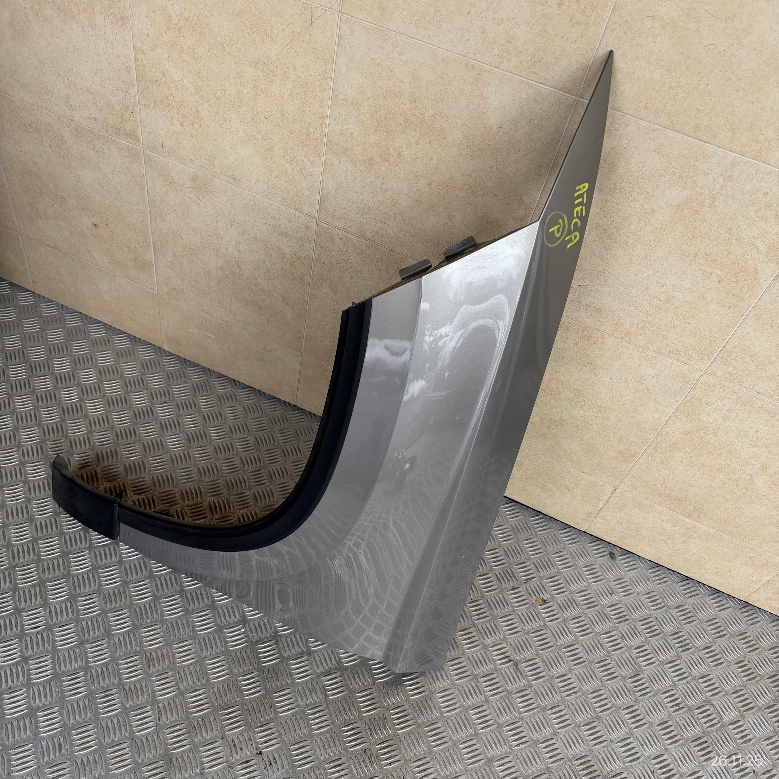 fender front left SEAT ATECA 2018 ROK