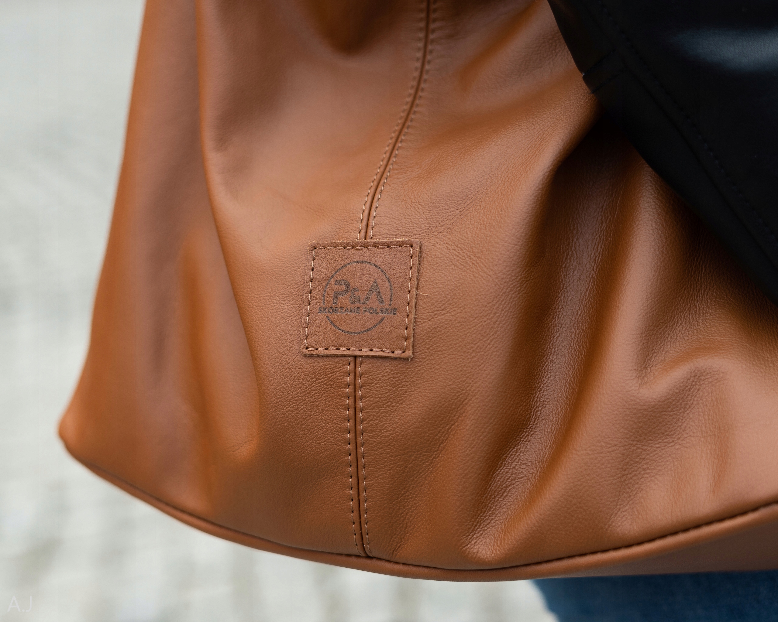 TOREBKA DAMSKA SKÓRZANA DUŻA WOREK SKÓRZANY TORBA Styl miejski