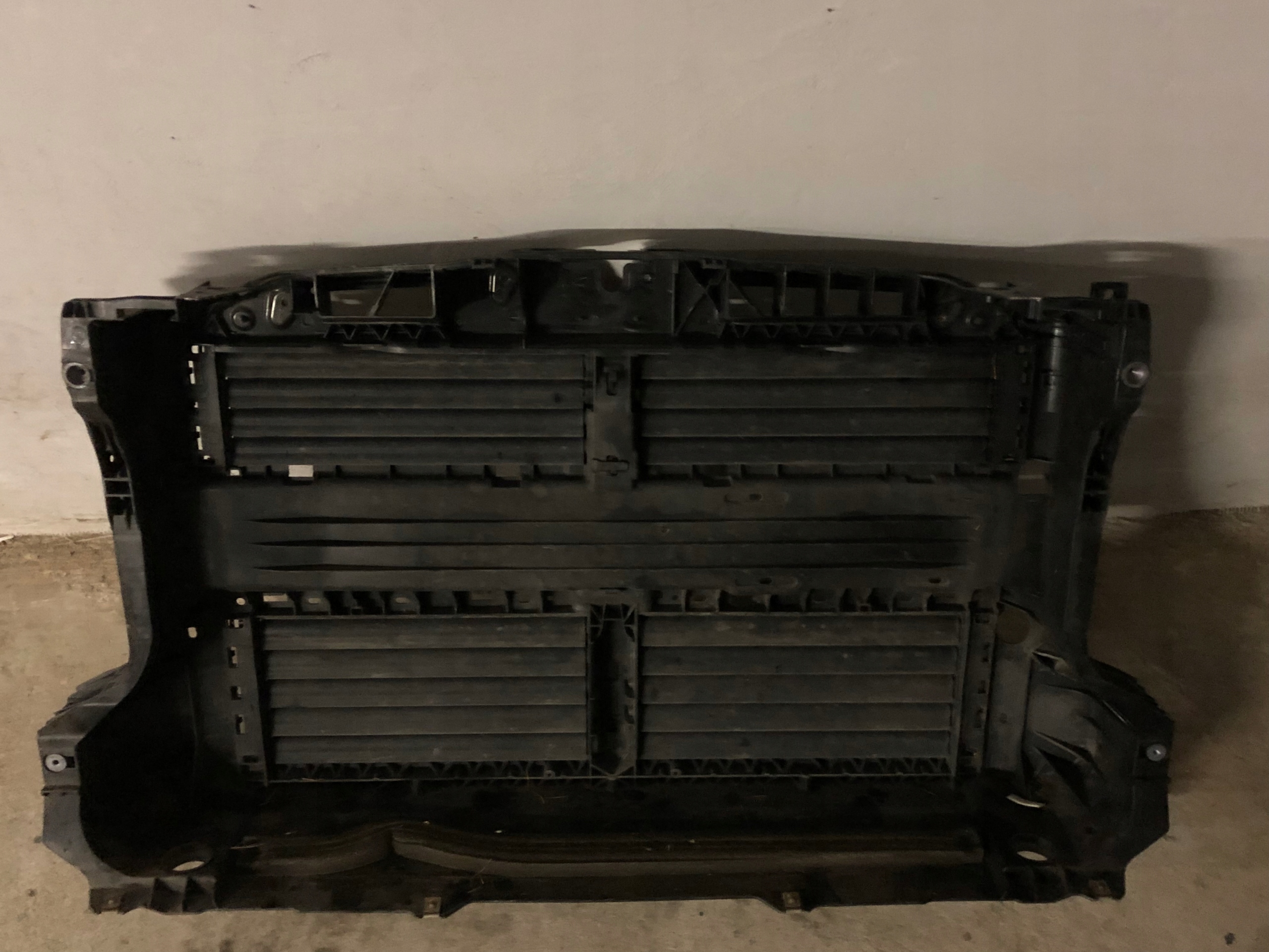 support panel for radiators pillar blinds air line FORD FOCUS nr.00