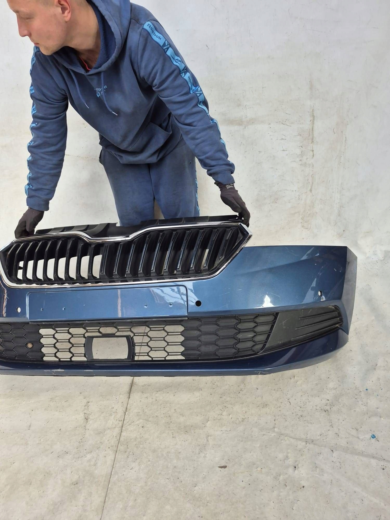 SKODA FABIA III 6V LIFT 18- bumper front front PDC 6V0807221F