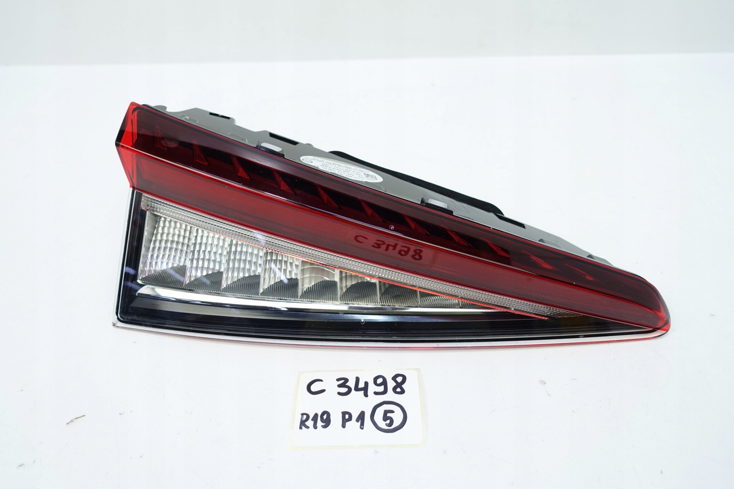 light left rear part left rear SKODA ENYAQ 5LG