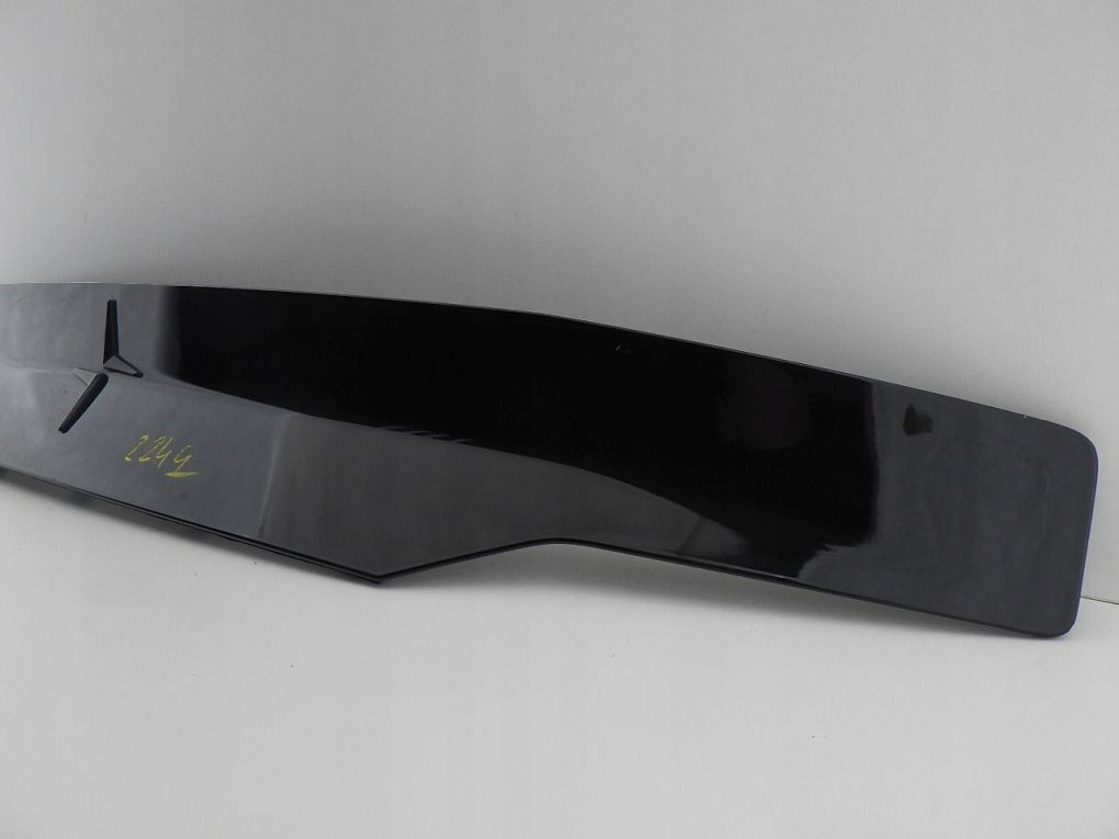POLESTAR II 20- cap bonnet moulding