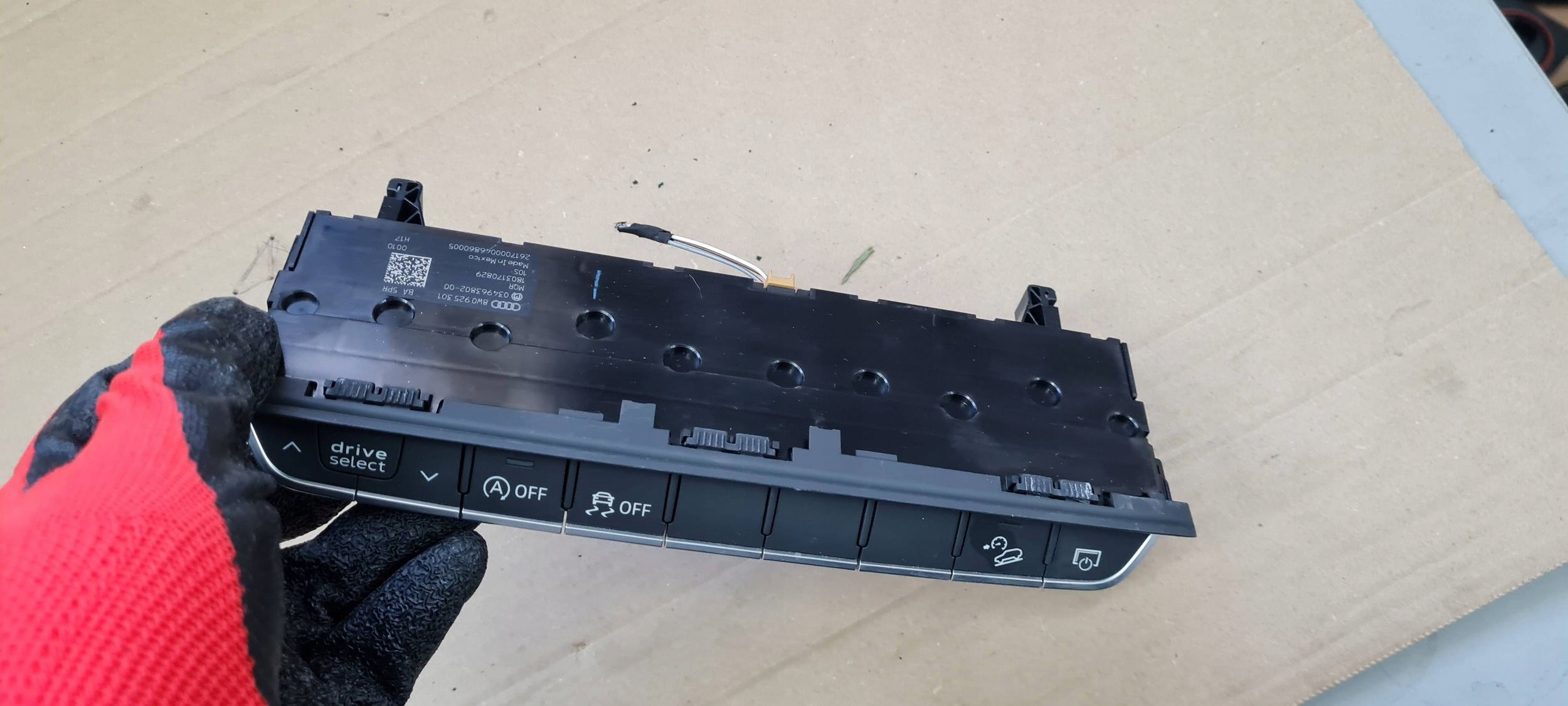 A4 B9 8W control panel PRZYCISKI levers 8W0925301BA A5 8W Q5