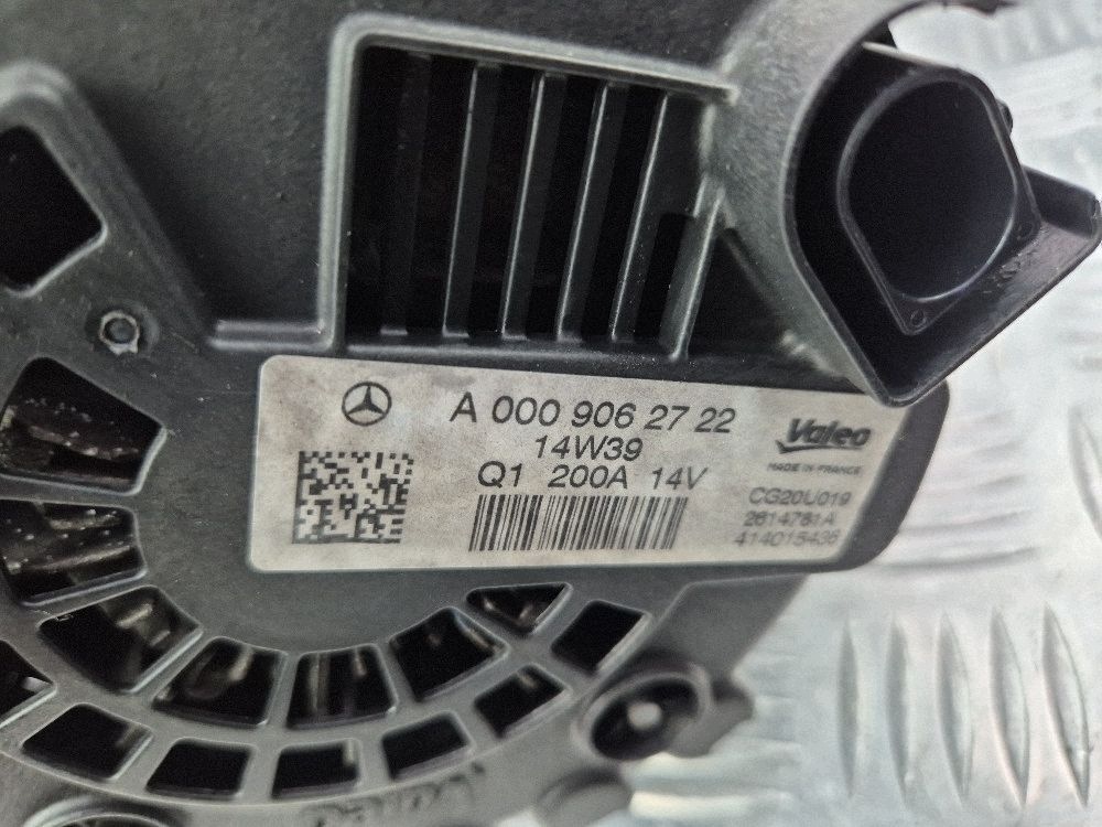 Mercedes E350 CDI W212 3.0 generátor A0009062722 OM642.852
