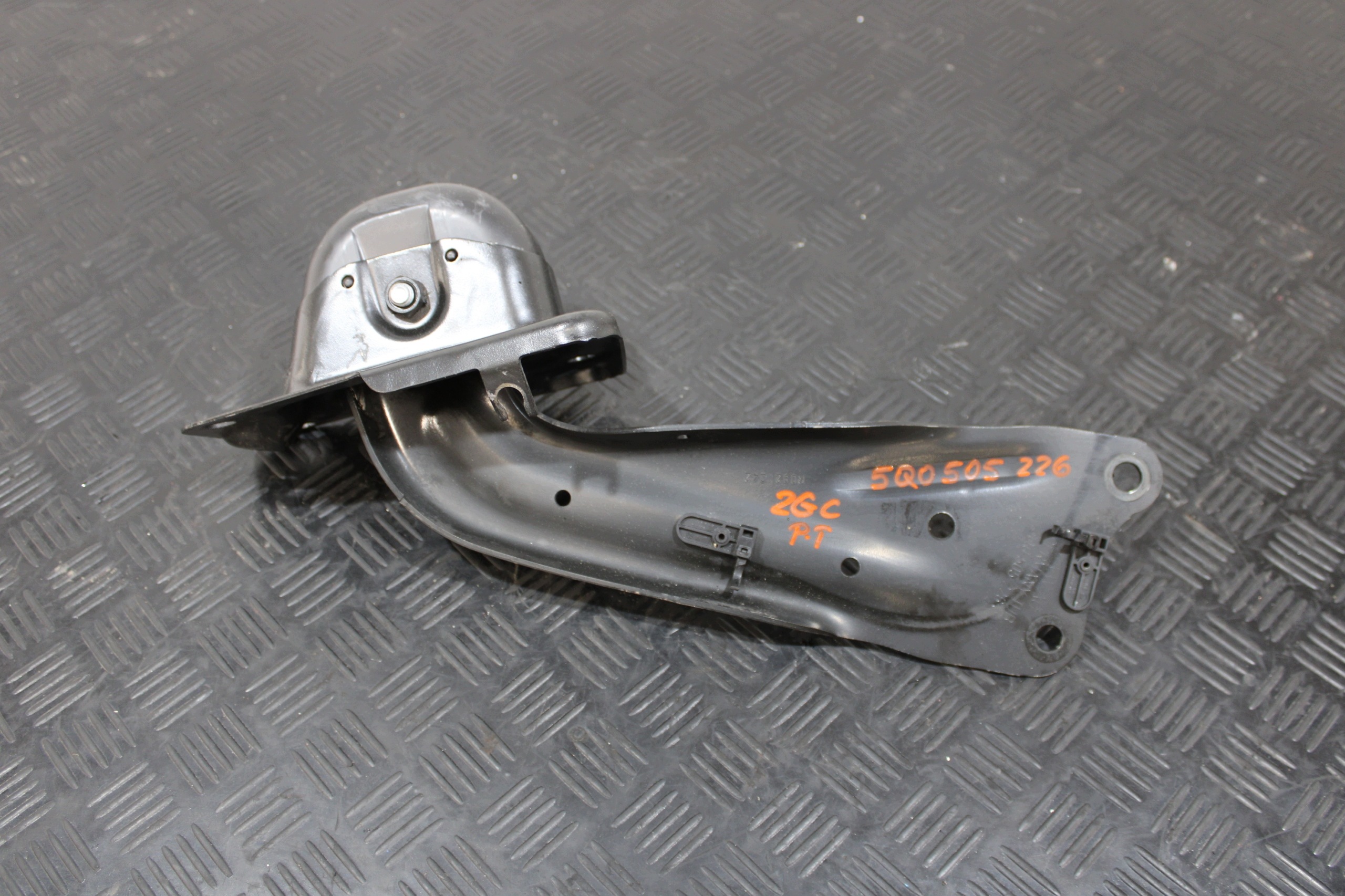 Querlenker rechts heck 5Q0505226 VW T-ROC CABRIO 2GA 2GC