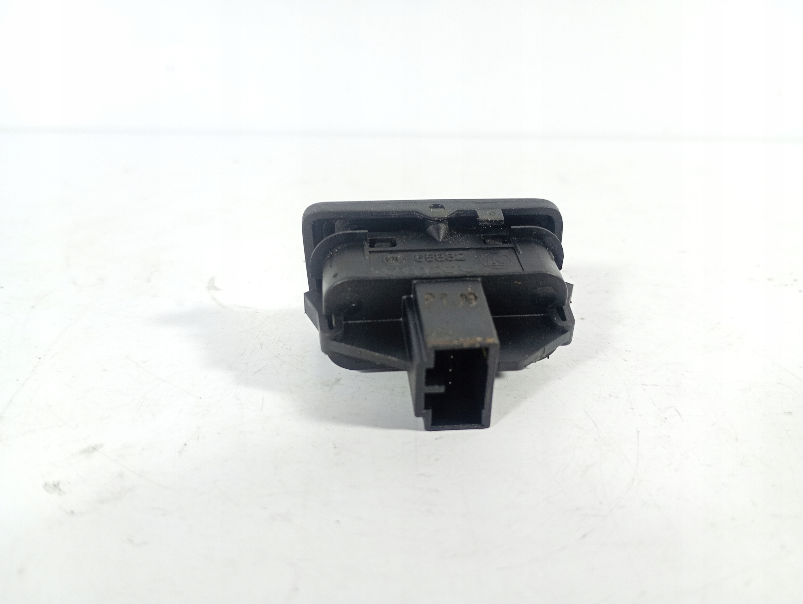 Volvo V50 S40 04-12 switch button of a lock central OE 0665832