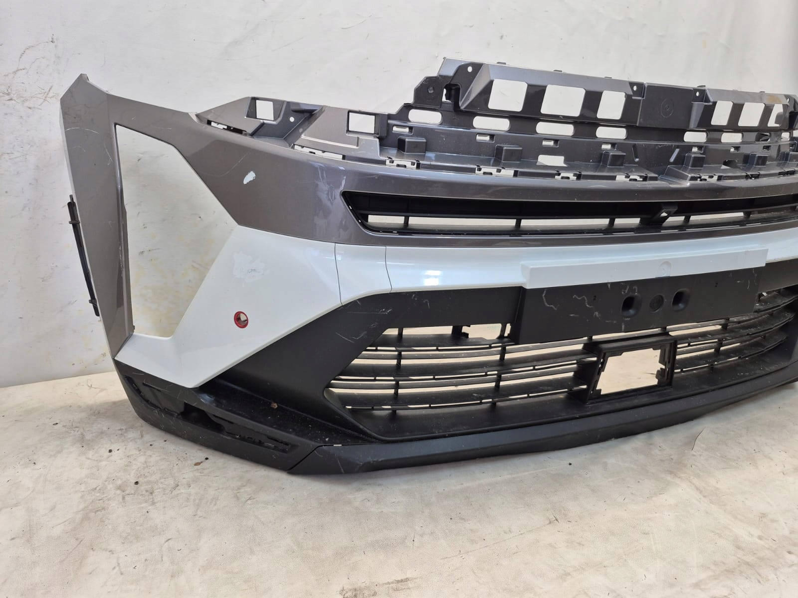 RENAULT CAPTUR II 2 LIFT 24- bumper front front PDC