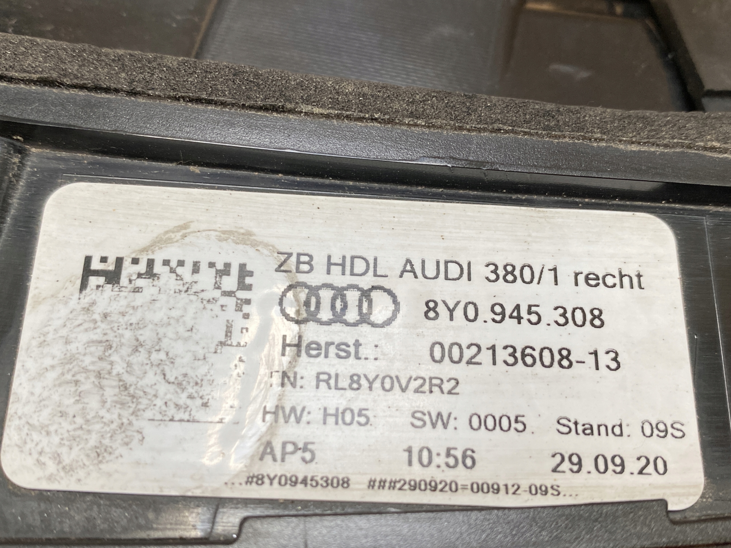 AUDI A3 8Y light right LED rear part 8Y0945308