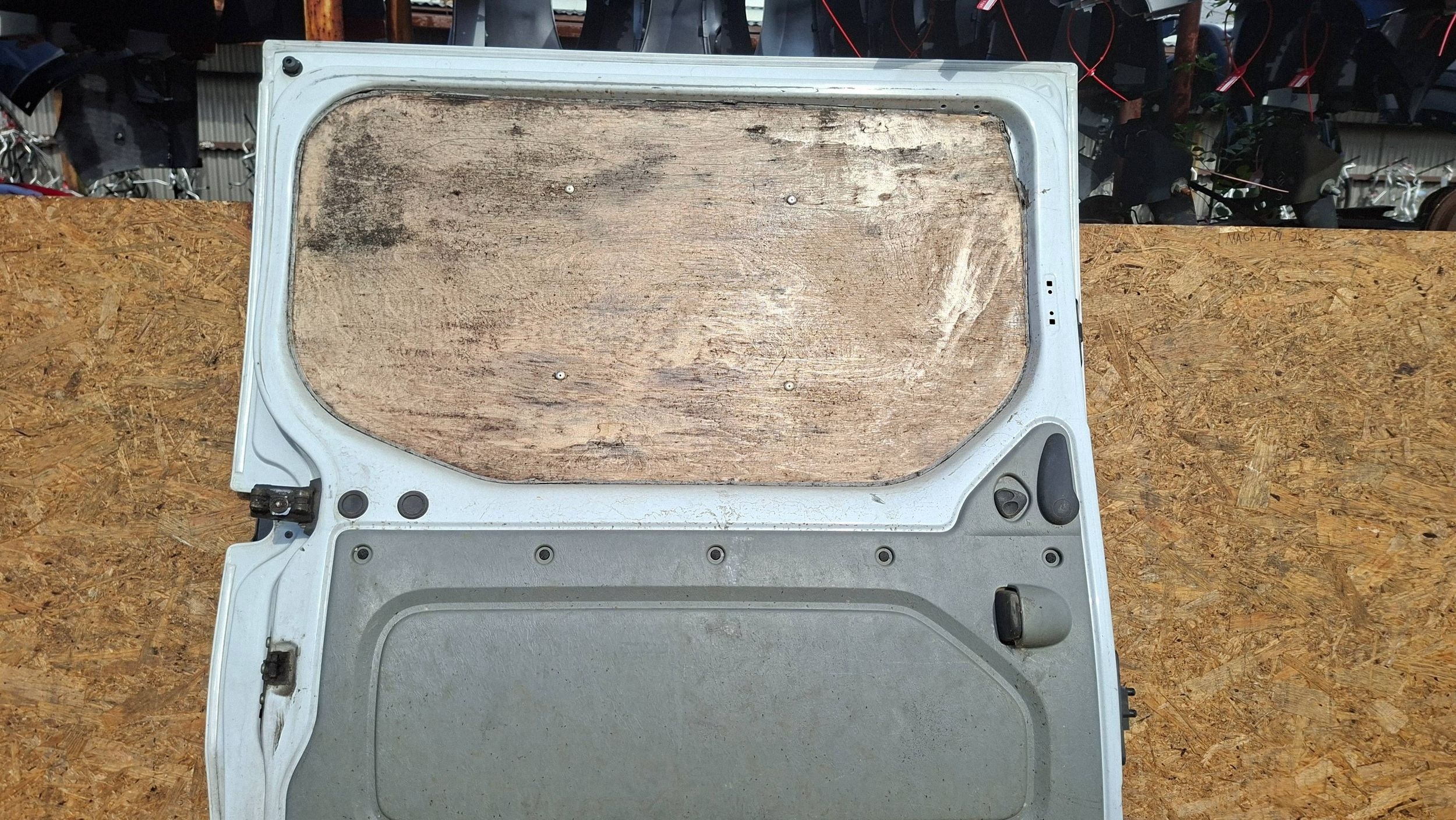 door left sliding RENAULT TRAFIC II VIVARO A 2001