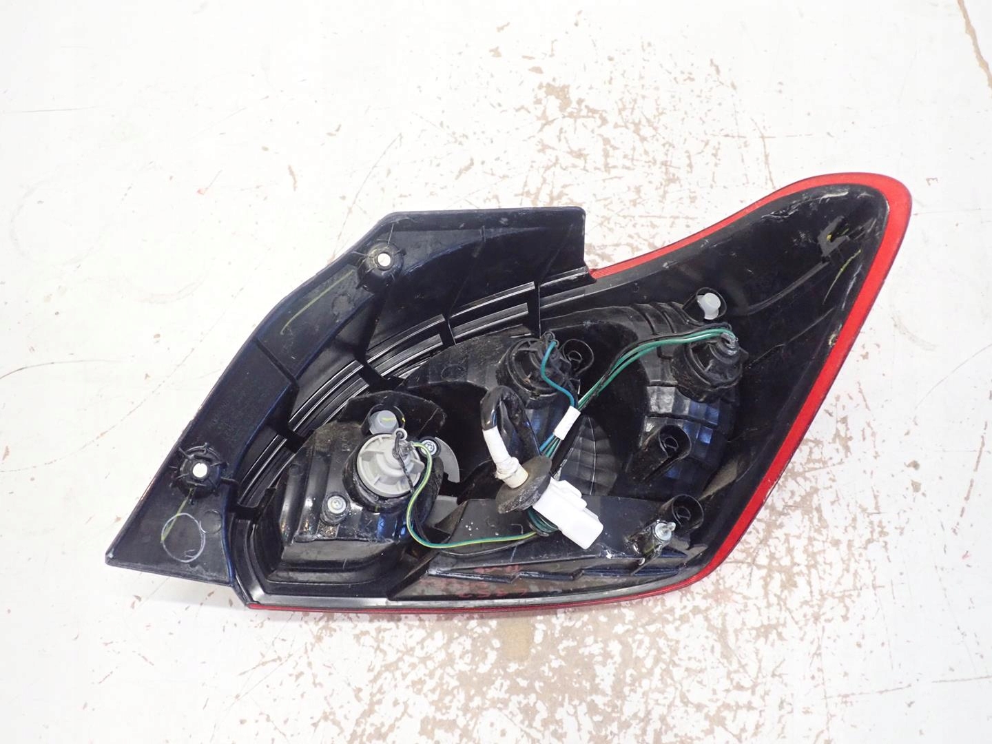 light rear part rear left MITSUBISHI SPACE STAR II 13