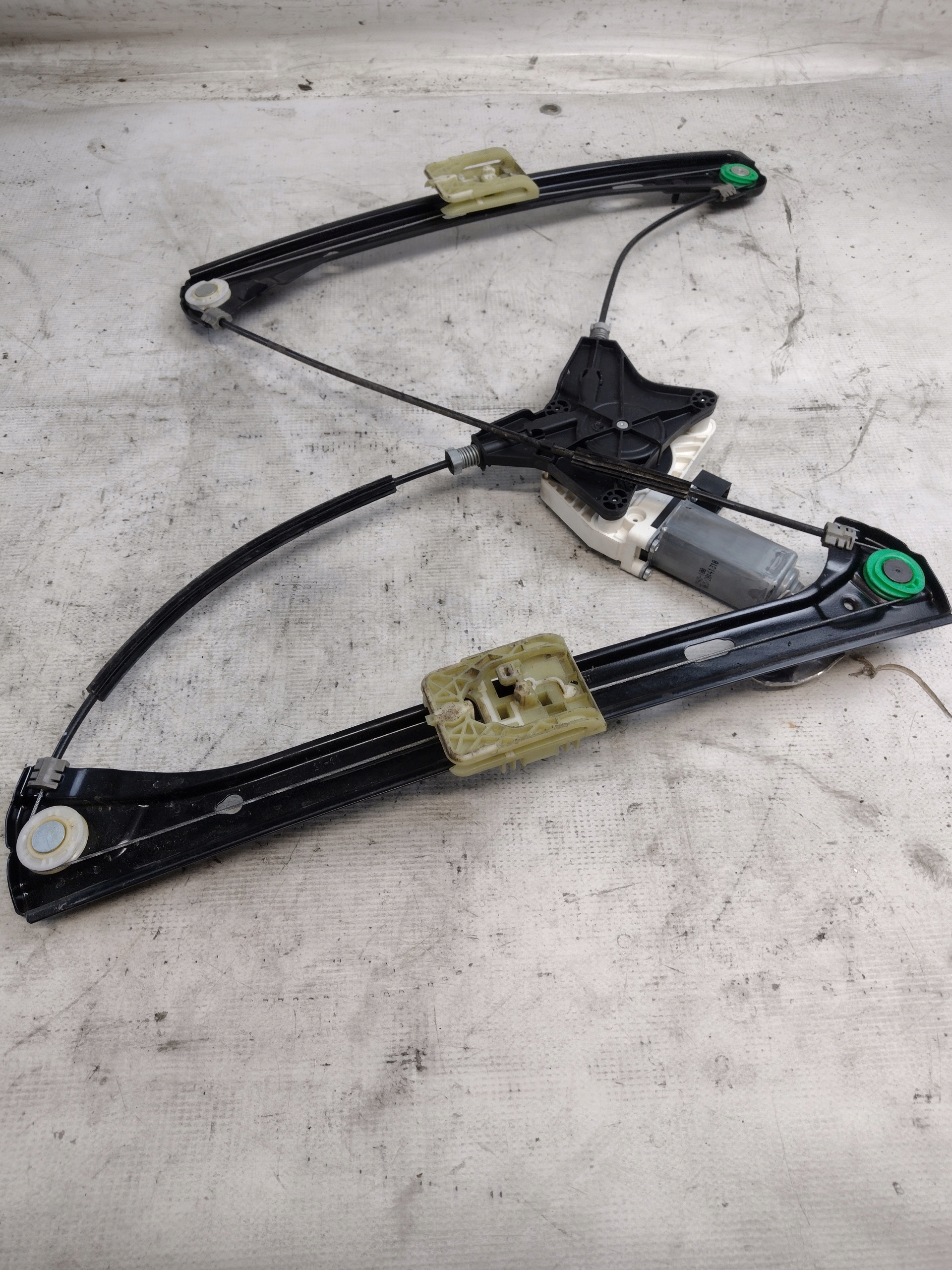 window regulator right front Volkswagen Passat B8 3G0837462B