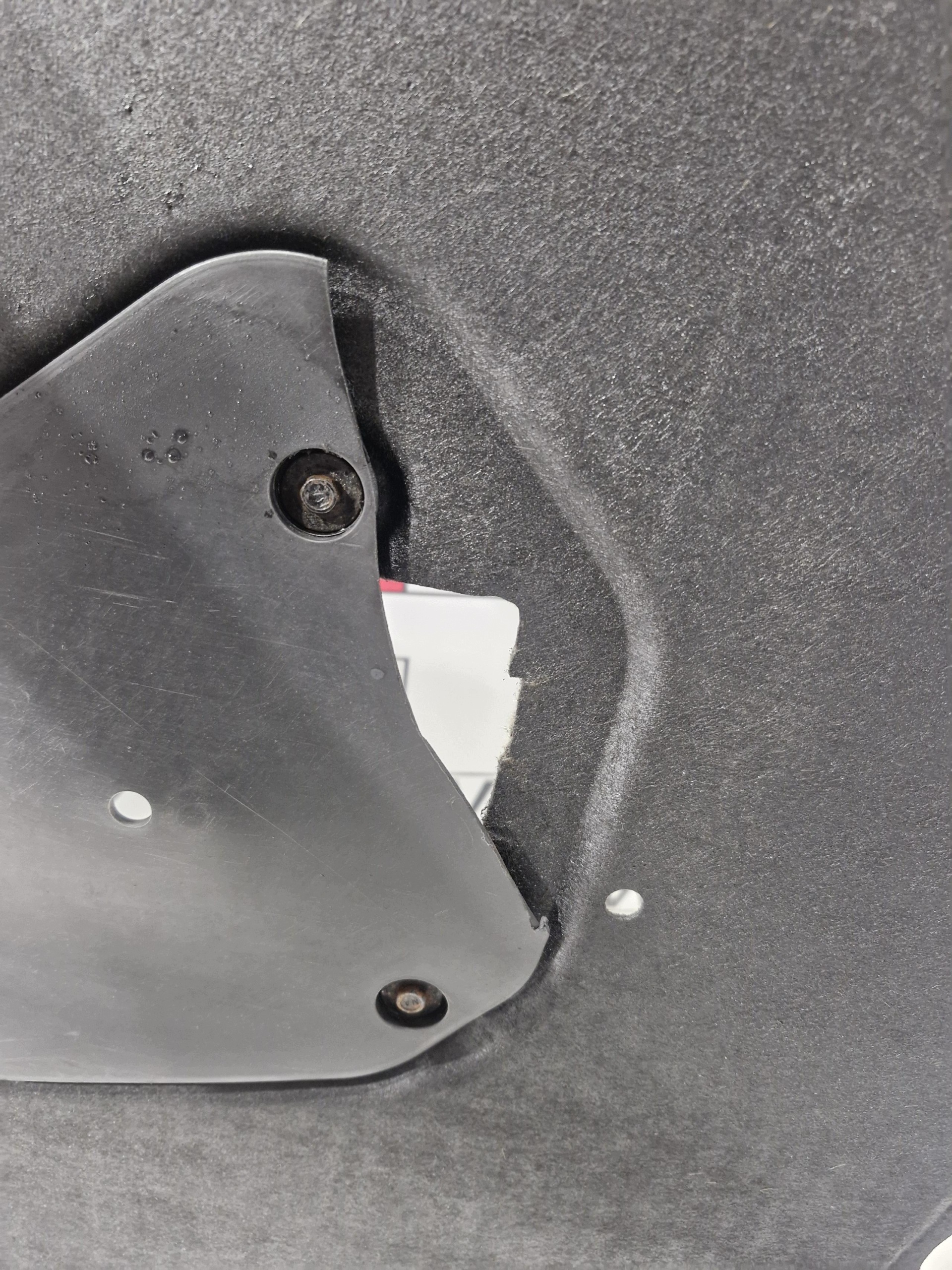 7203908 BMW E60 E61 cover cover cover below engine