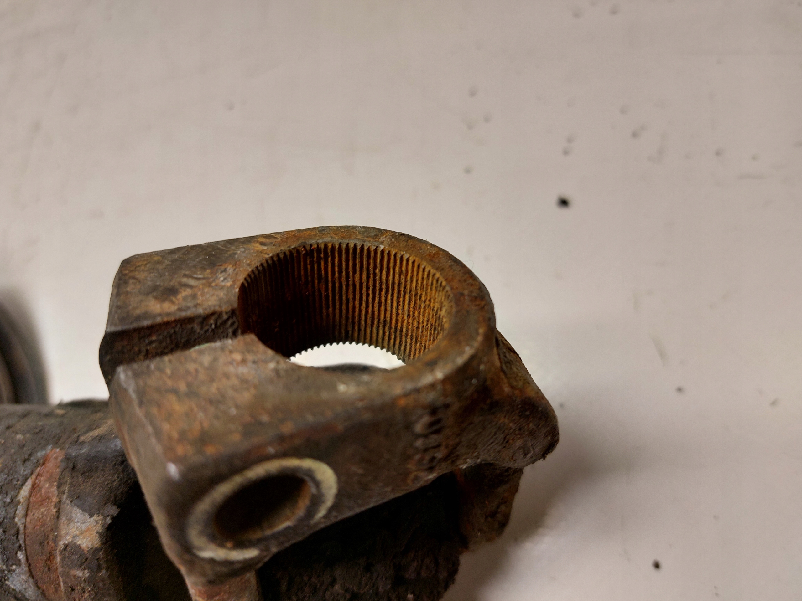IVECO EUROCARGO II bar steering wheel cross