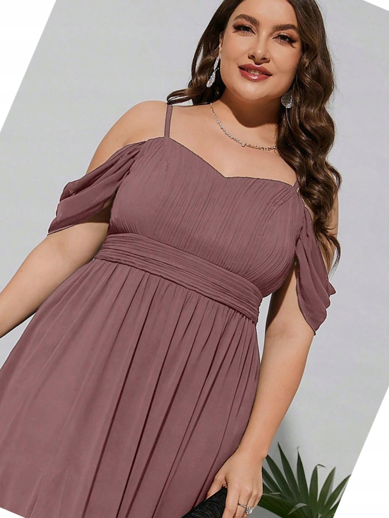 Šaty s plisovaným výstřihem Unithorse Balowa Šifonová 4XL 48