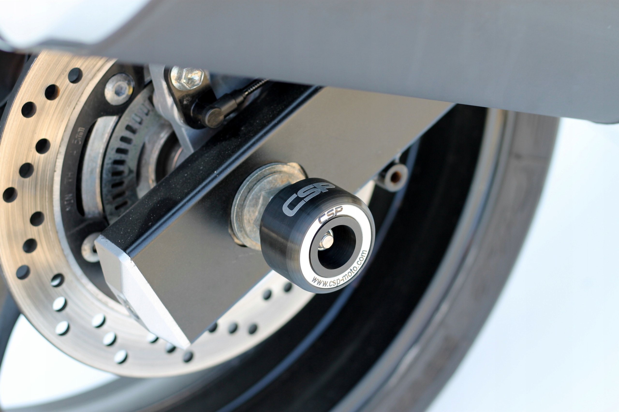 Crash pady CSP wahacza do Suzuki GSR 750 2011-2016 Producent CSP