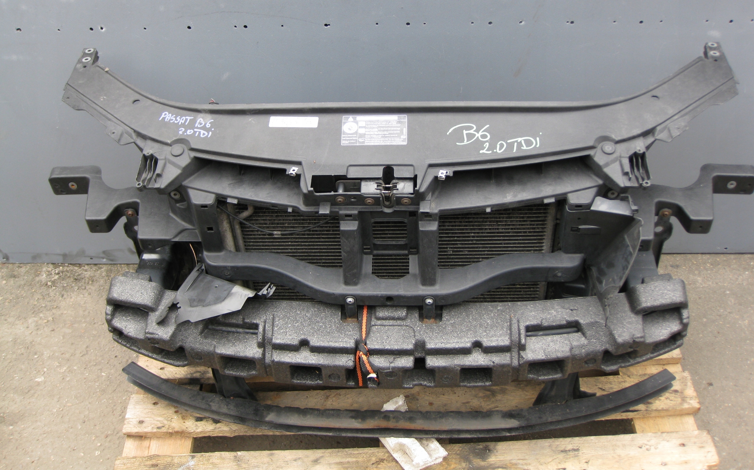 VW PASSAT B6 2.0 TDI support panel for radiators pillar radiator KOPMLET