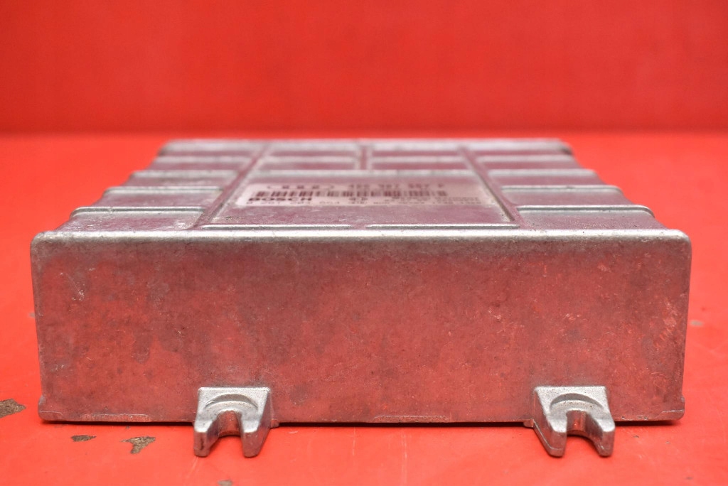 control unit computer of the engine 4D0907557P AUDI A8 D2 4.2 V8 300 KM 94-99