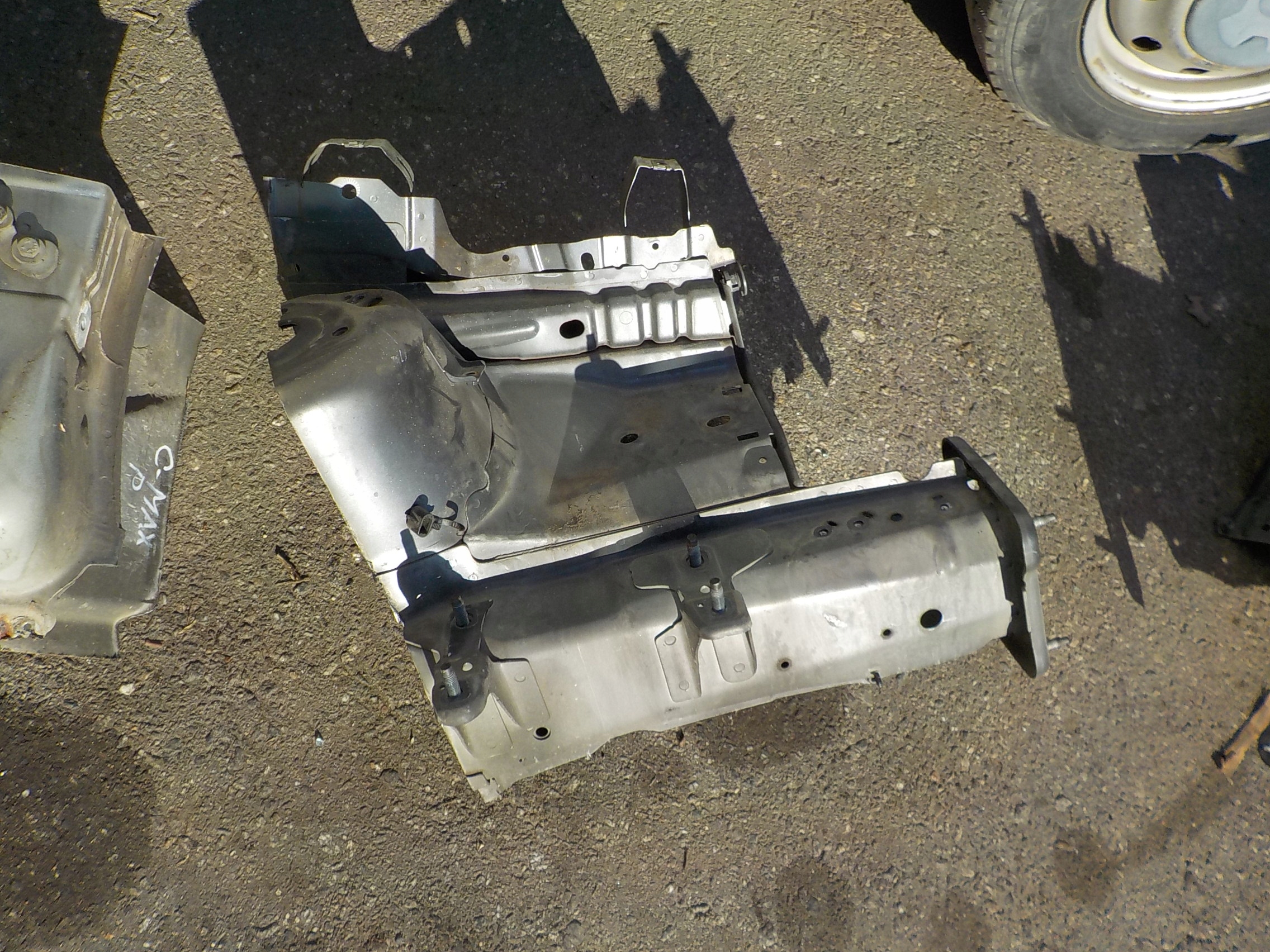 quarter left ford c-max mk1 lift 2009r
