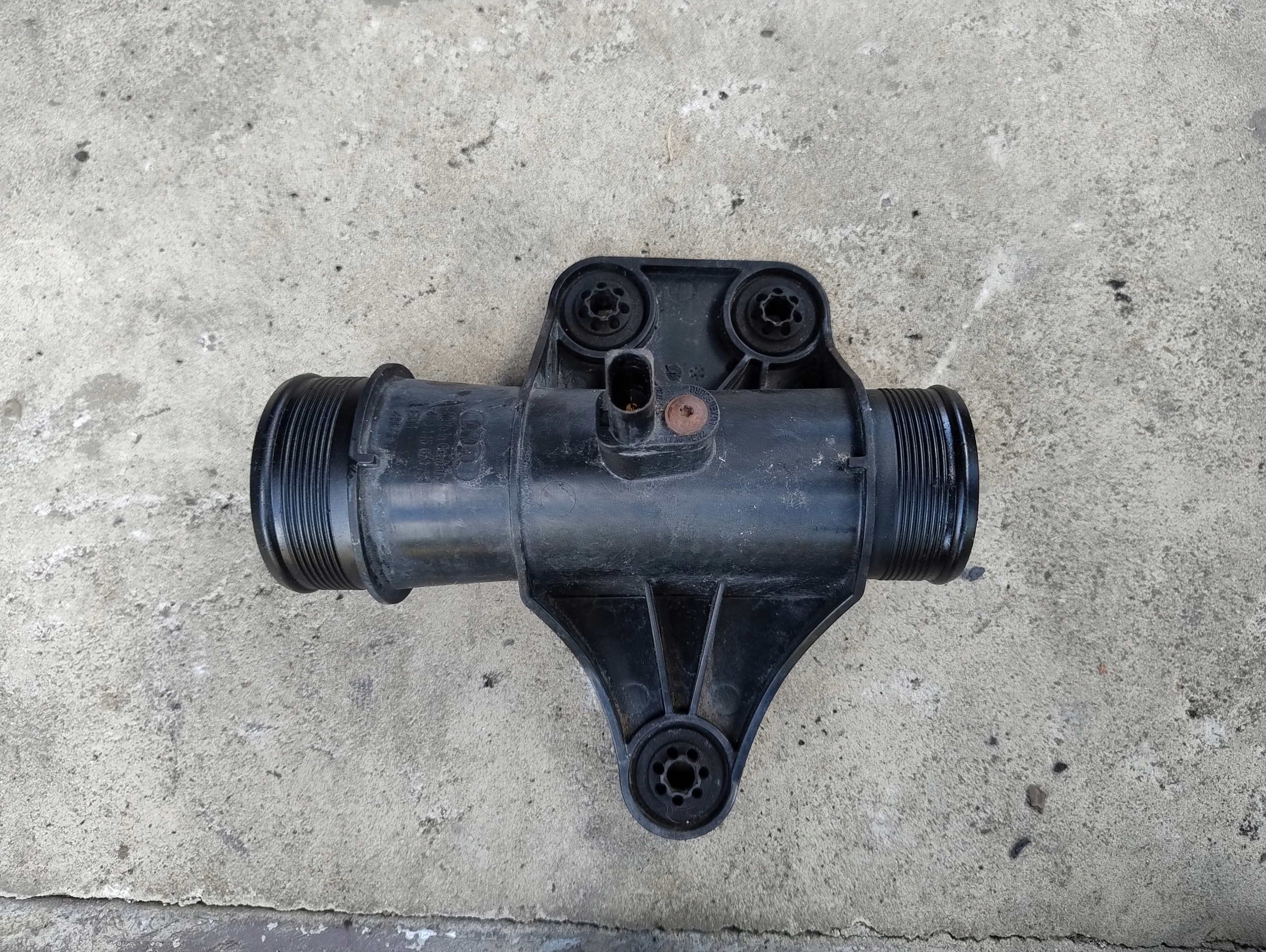 trouba hadice intercoolera AUDI A6 C7 4G0145673AH