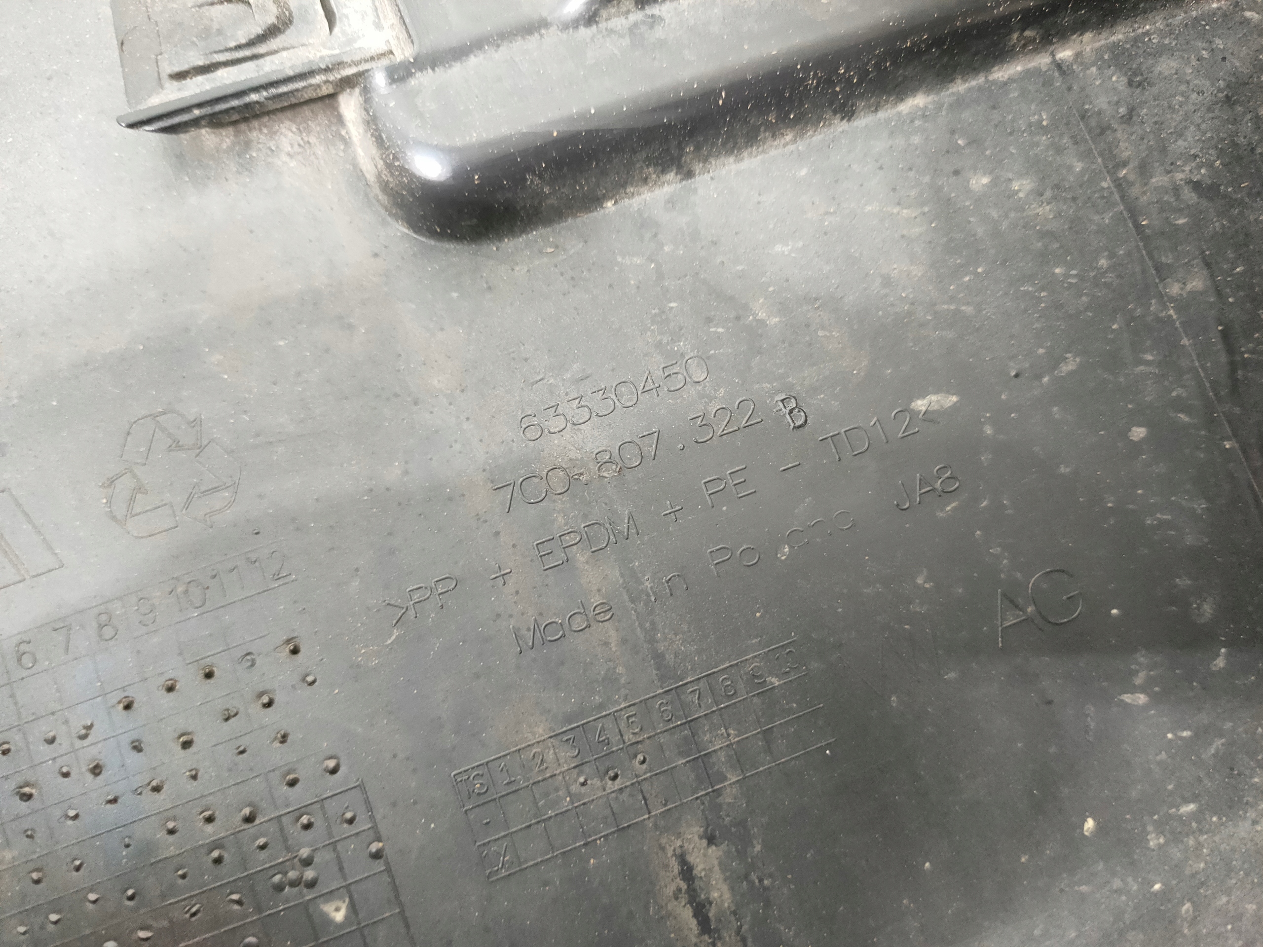 VW CRAFTER II MAN TGE 20-24 L2H2 Ecke der Stoßstange rechts heck + Sensor PDC
