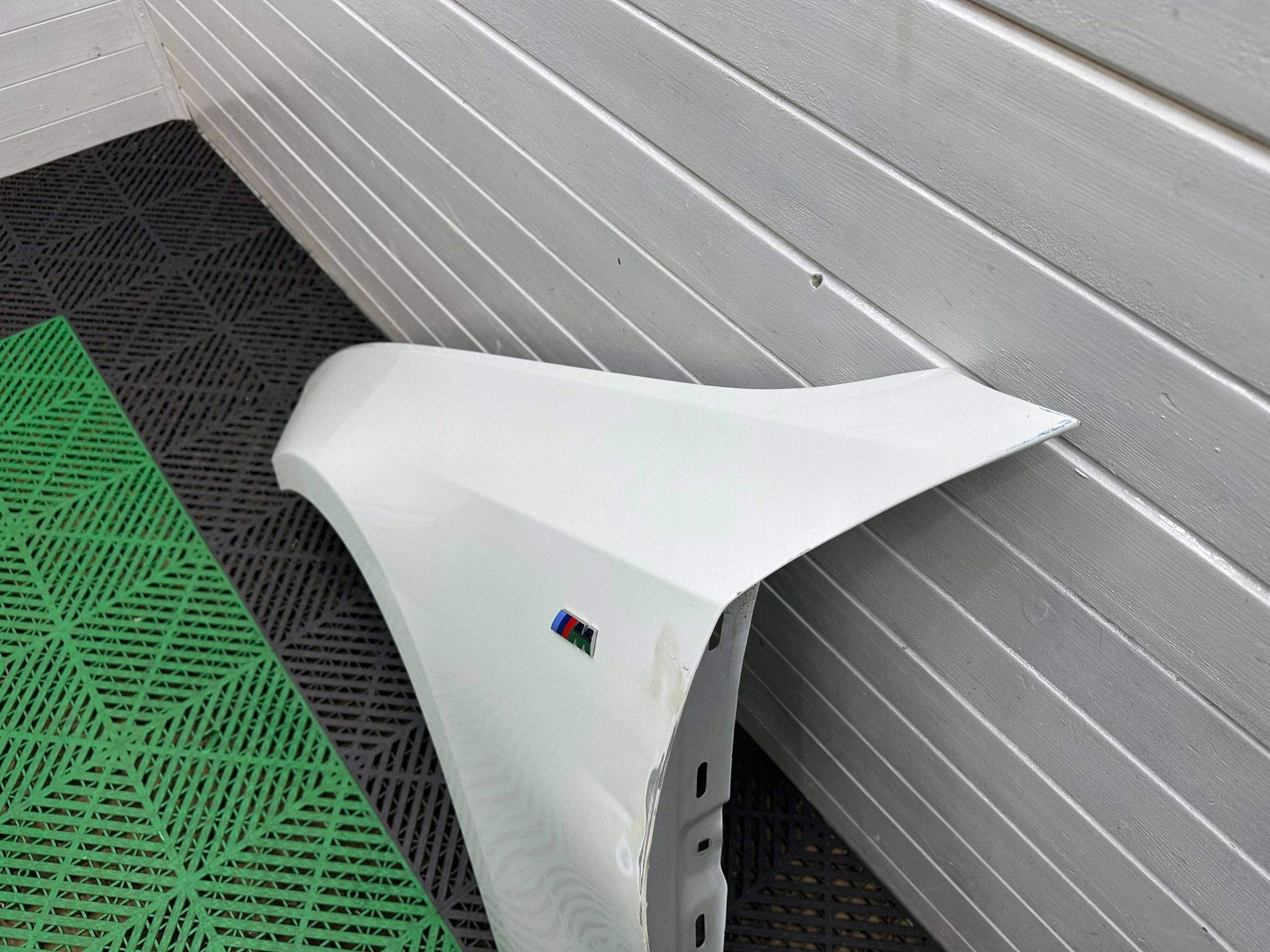 fender front side left BMW 3 G20 G21