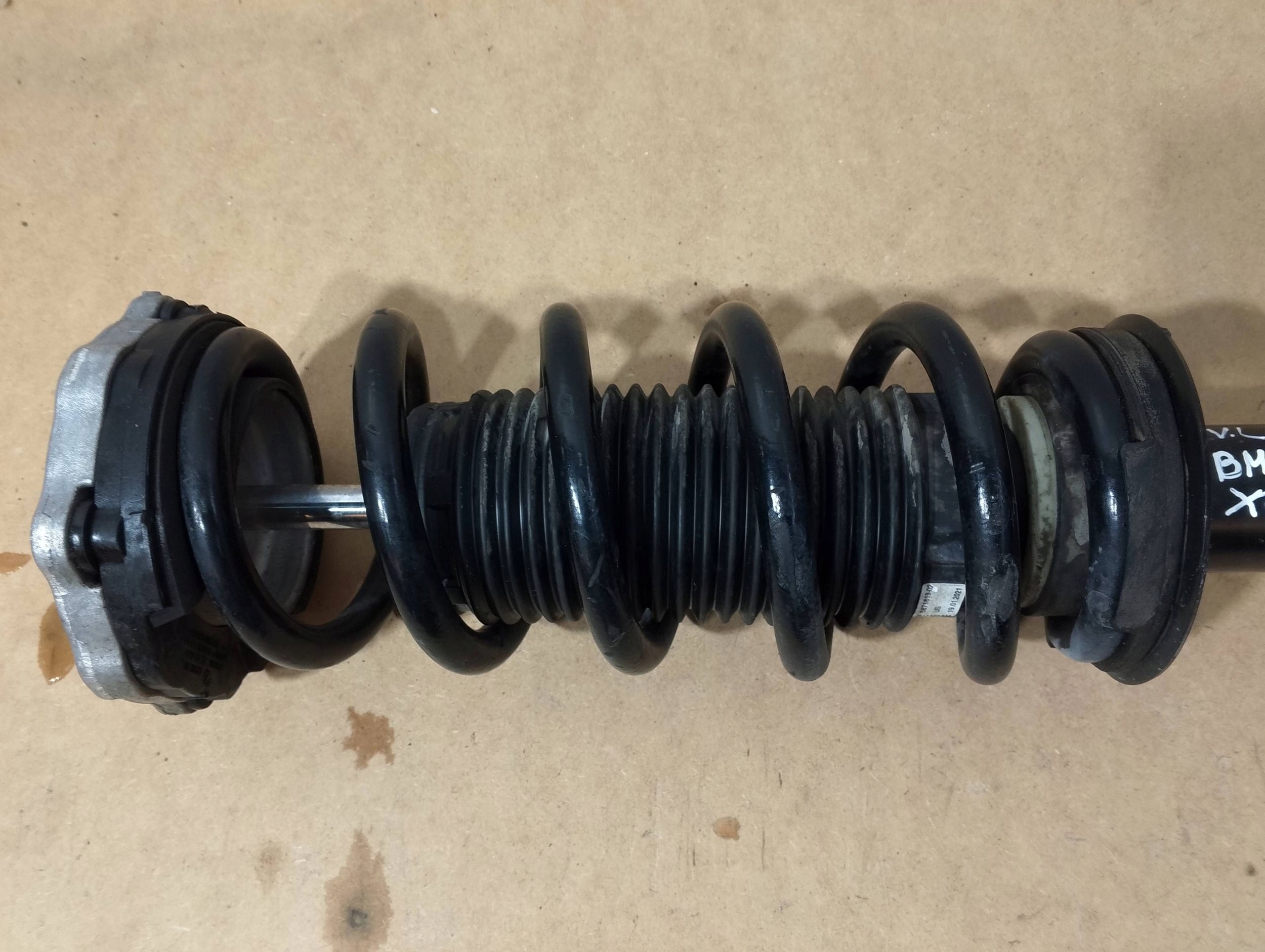 BMW X4 G02 shock absorber rear 6890945 (F386)