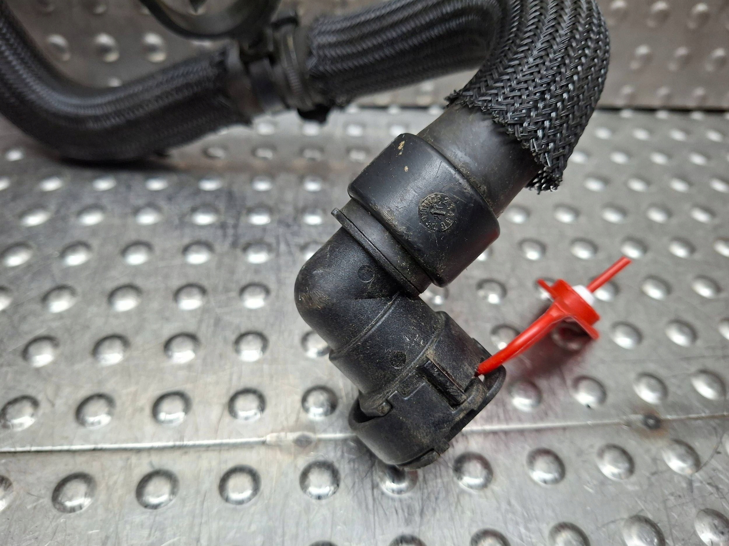crijevo prijenos vode 215200030R RENAULT MASTER III LIFT 2.3 DCI 2019