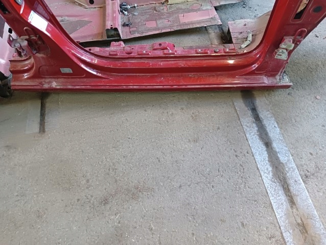 VW GOLF VI HB ПОРІГ СТІЙКА ПРАВИЙ