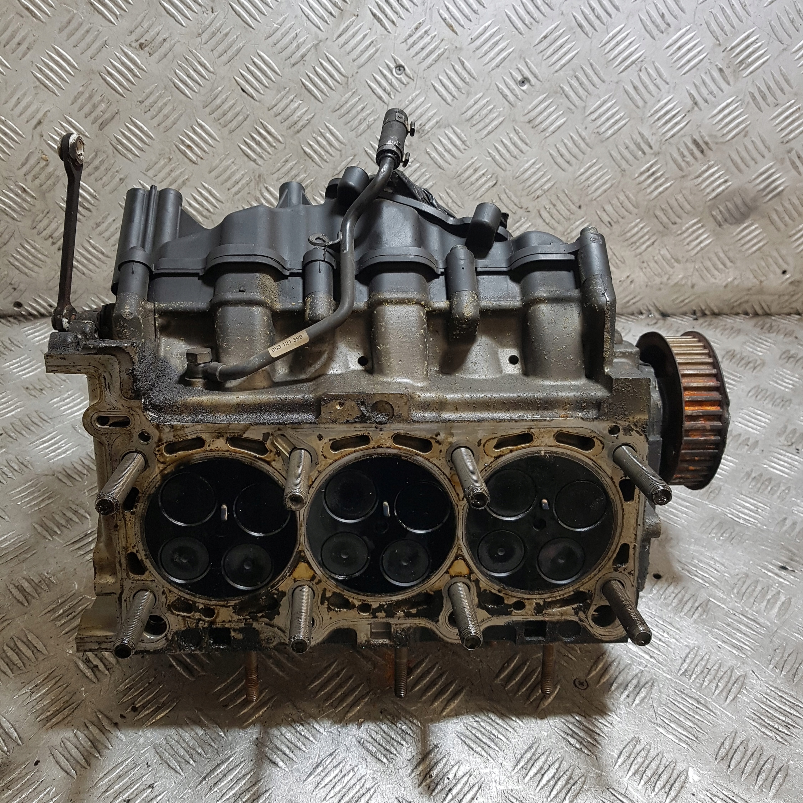 head. complete AUDI A6-C6 left 3.0 TDI 0593AG