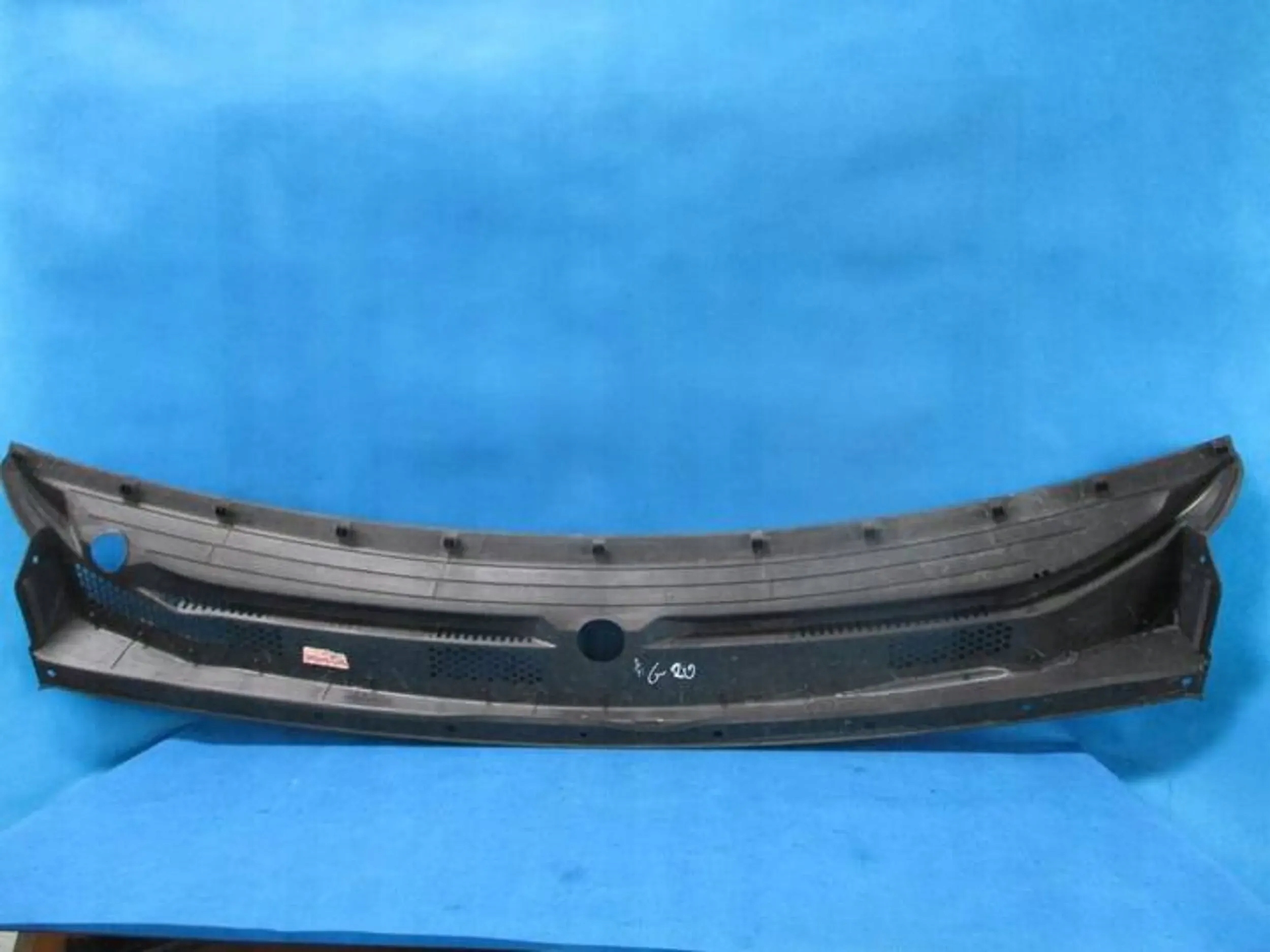 OSŁONA PODSZYBIA PODSZYBIE MAHINDRA KUV 100 G80 Typ samochodu Samochody osobowe