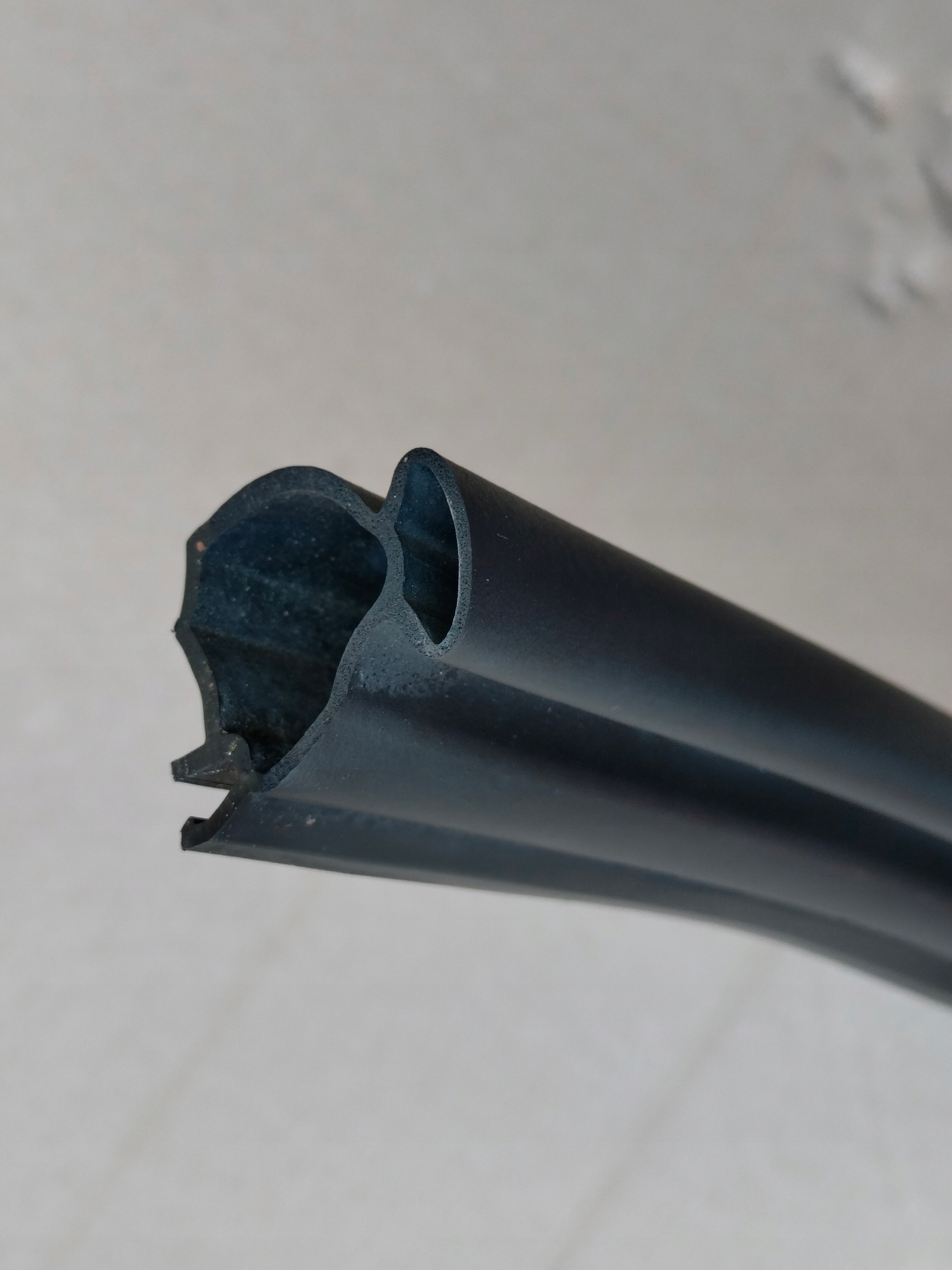 PEUGEOT 208 USZCZELKA PODSZYBIA Producent części Peugeot OE