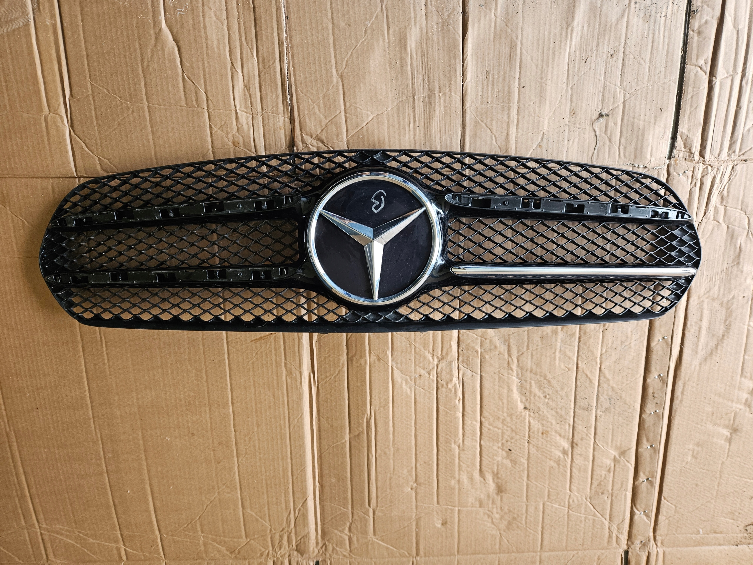 Mercedes-Benz B-Klasse W247 Kühlergrill FRONTGRILL Kühlergitter A2478881300 - Thumbnail 1