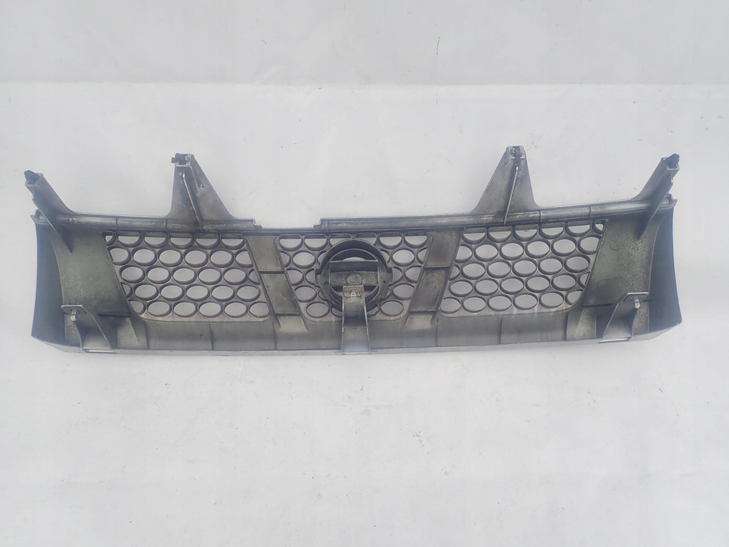 NISSAN NAVARA D22 02-05 grill grille radiator