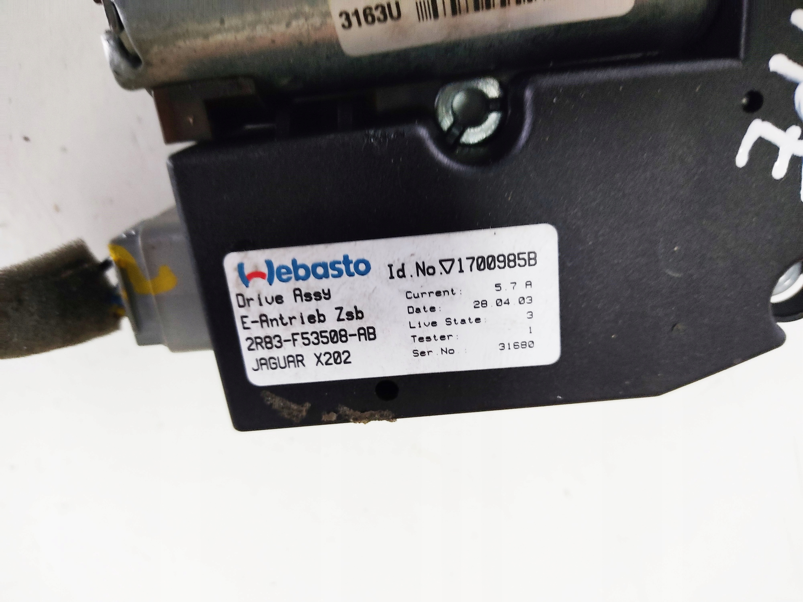 2r83-f53508-ab - Двигатель люка Jaguar S-Type 03R