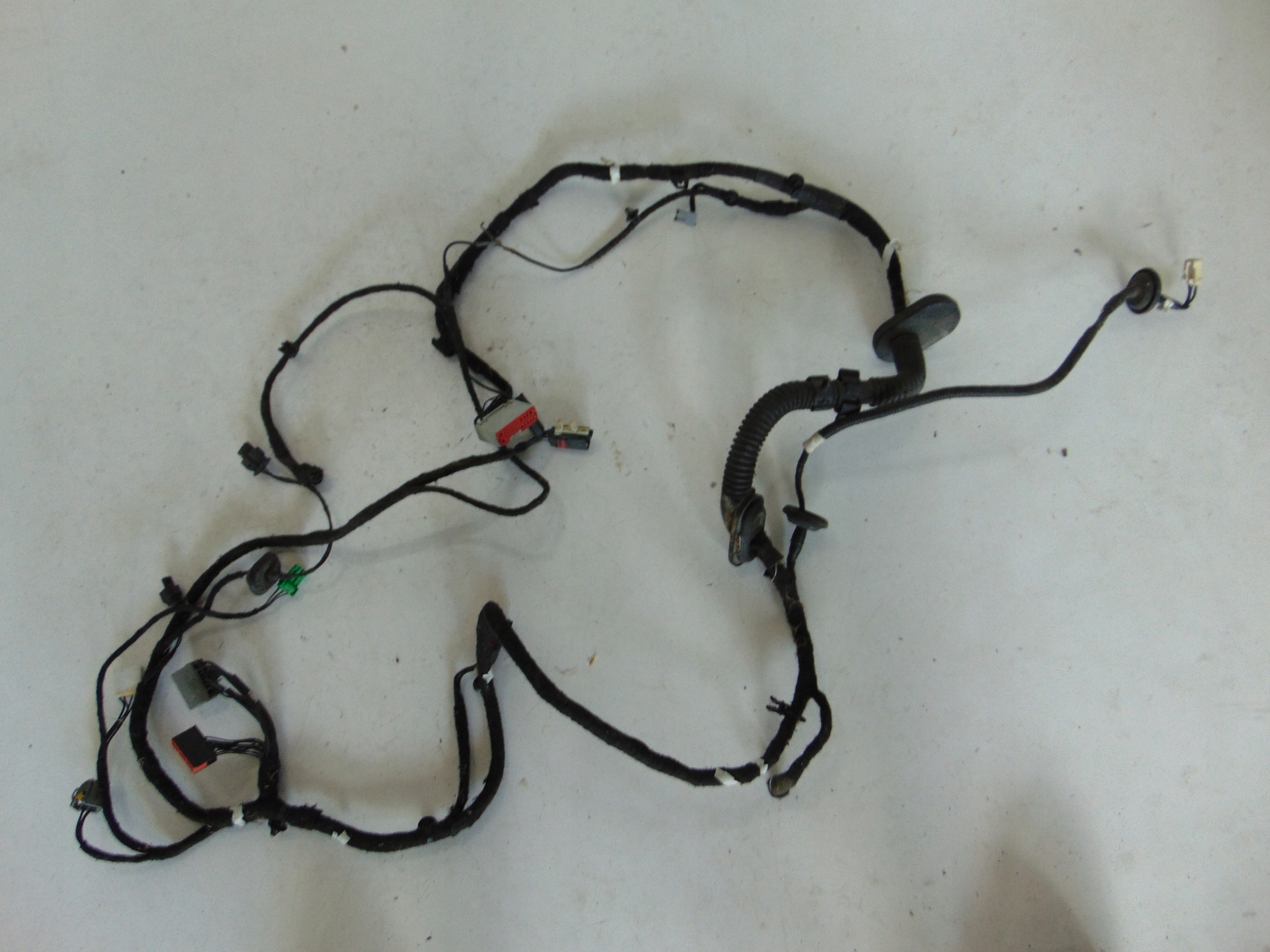 ДЖГУТ ПРОВОДІВ ЗАДНІХ ДВЕРЕЙ RANGE ROVER EVOQUE