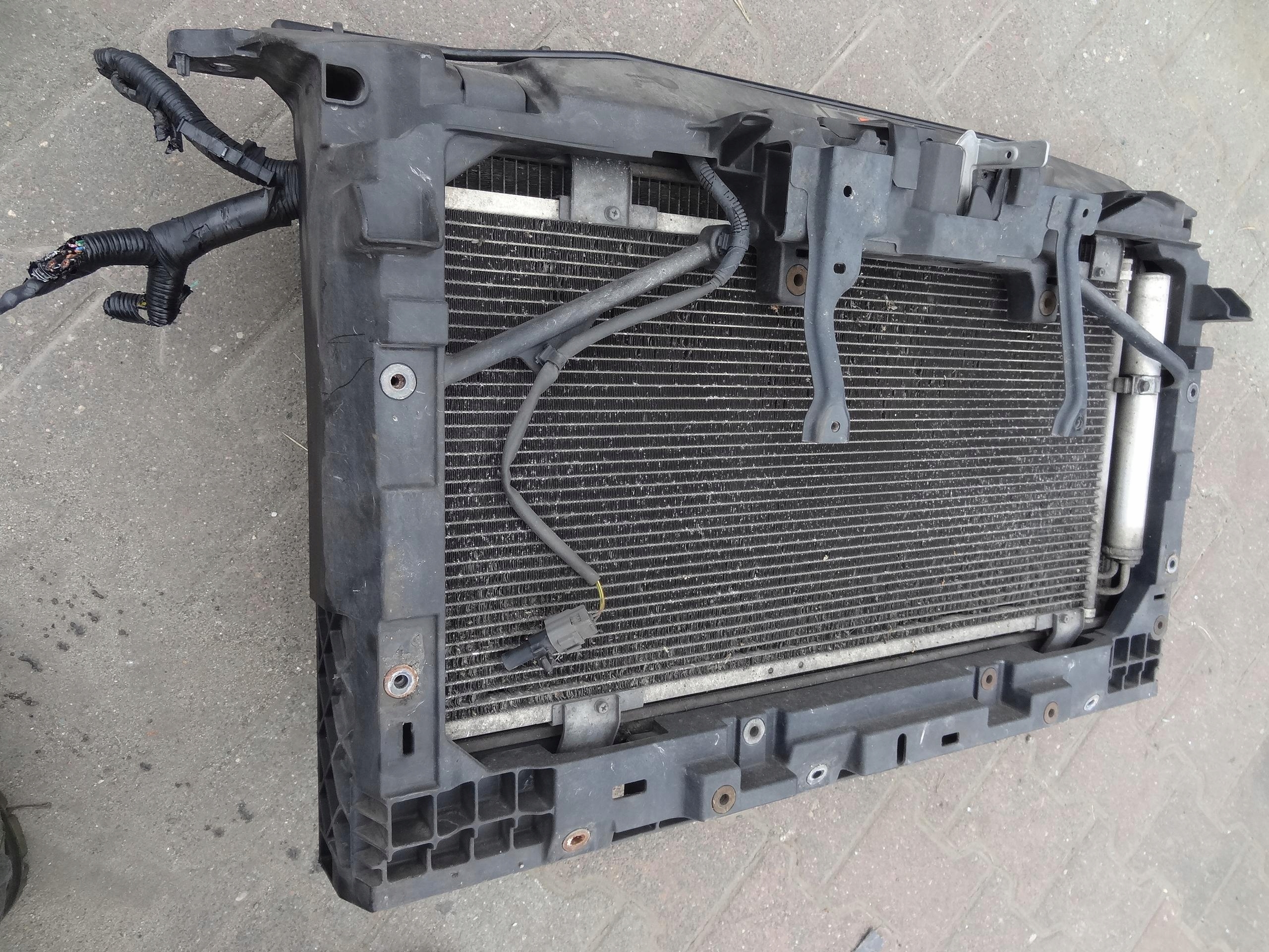 PAS PRZEDNI CHŁODNICE MAZDA6 MAZDA 6 GH 2.0 CDTI Typ samochodu Samochody osobowe