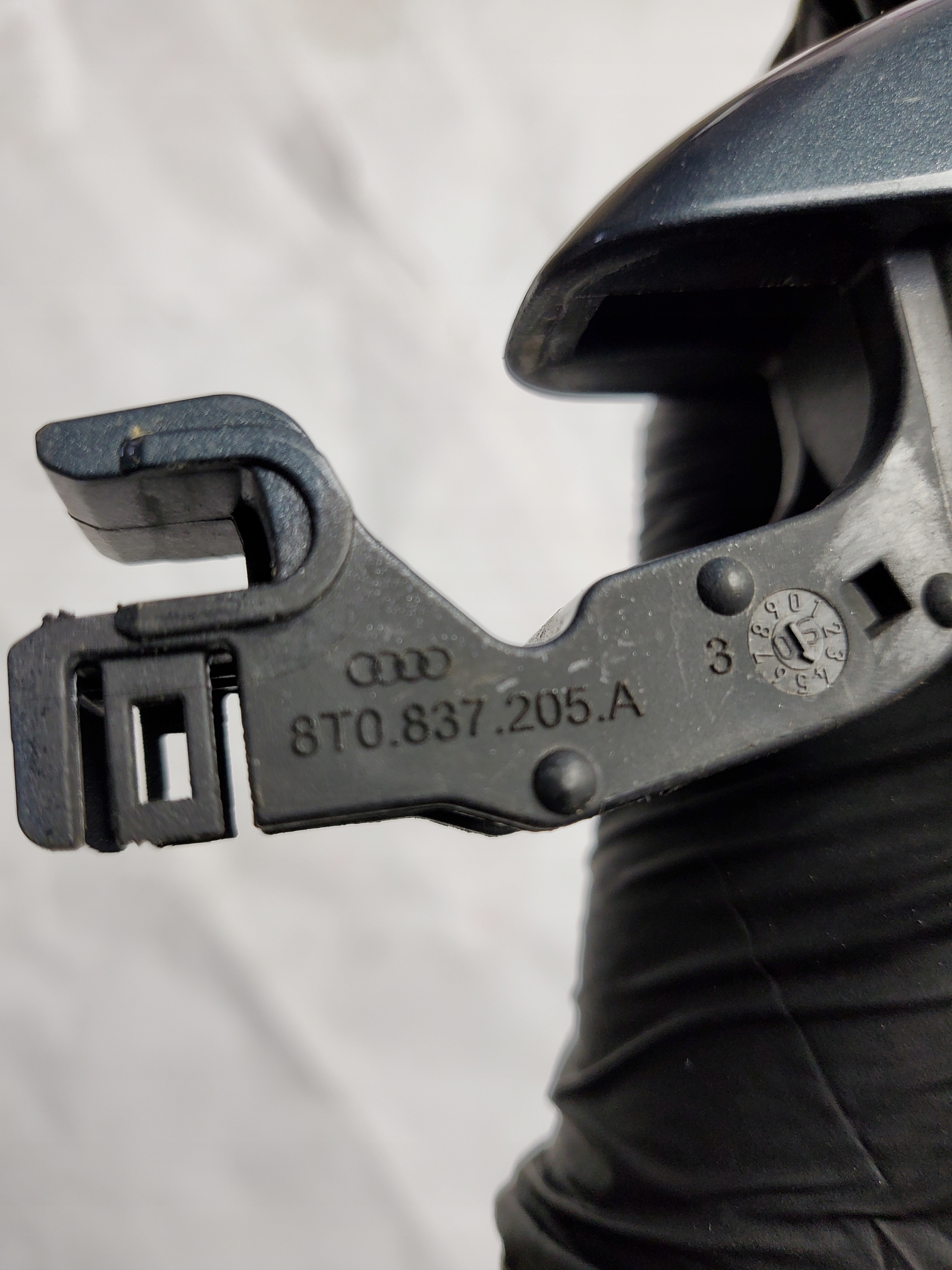 handle exterior left front rear part AUDI A5 8T A4 B8 8K OE