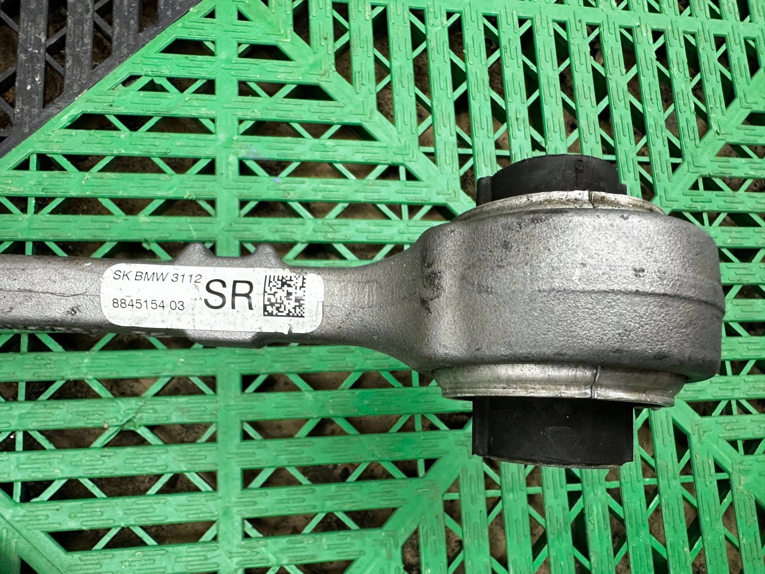 swing front side right and wachacze BMW X3 G45 8836066