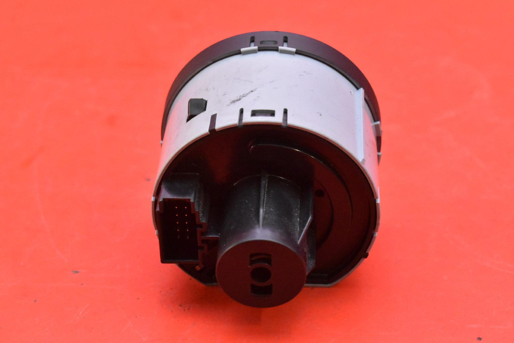 interruttore Interruttore comando luci SKODA OCTAVIA 3 III LIFT 17-20