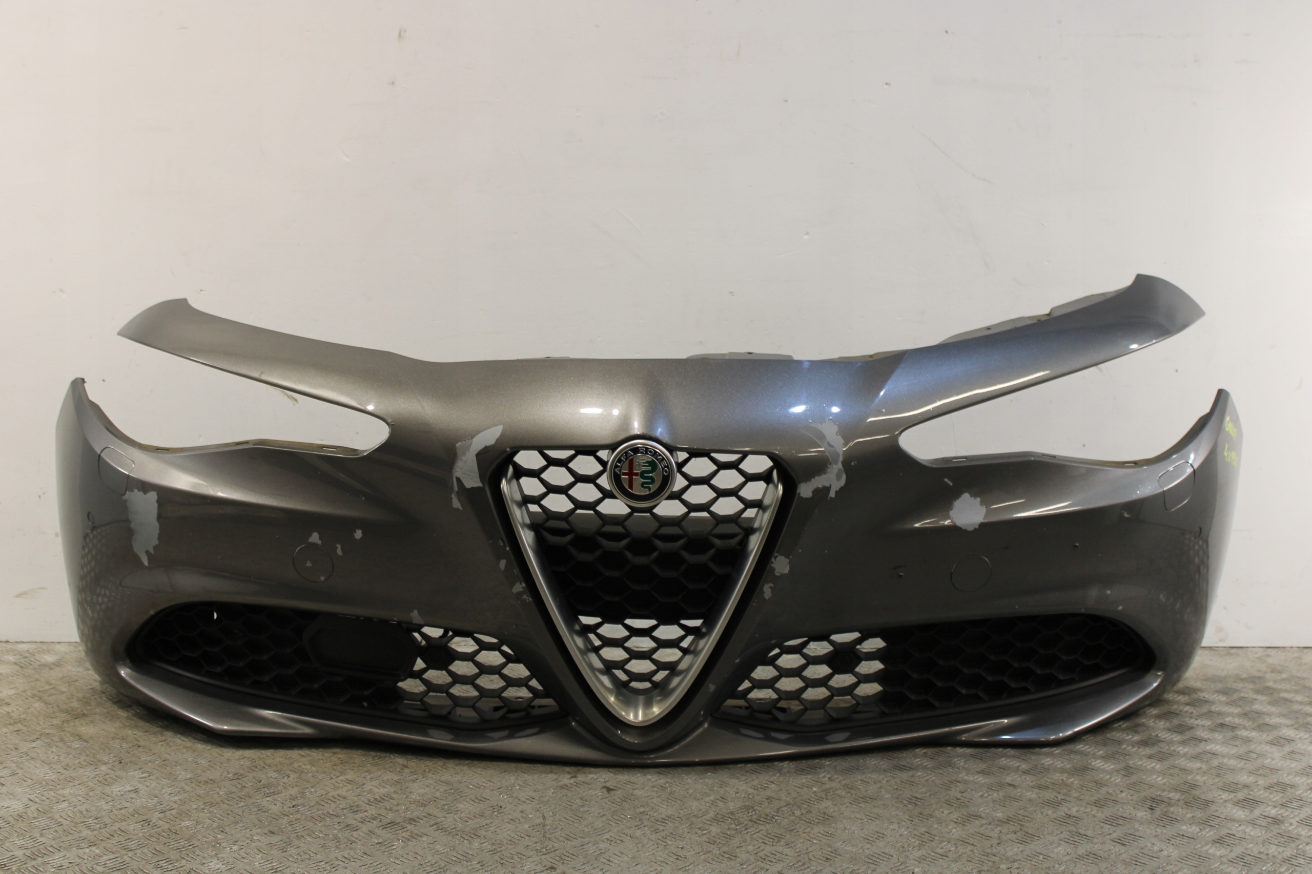 bumper front front complete 4X PDC XENON ALFA ROMEO GIULIA